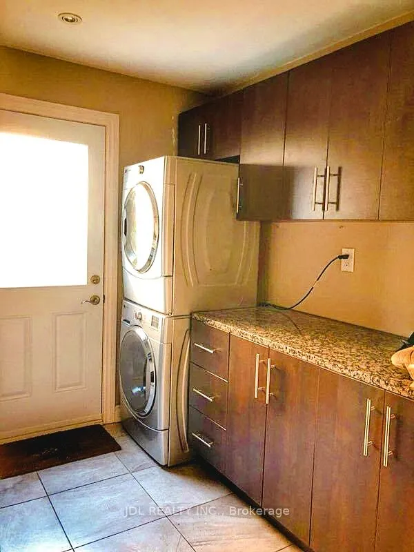 1332 Eddie Shain Drive