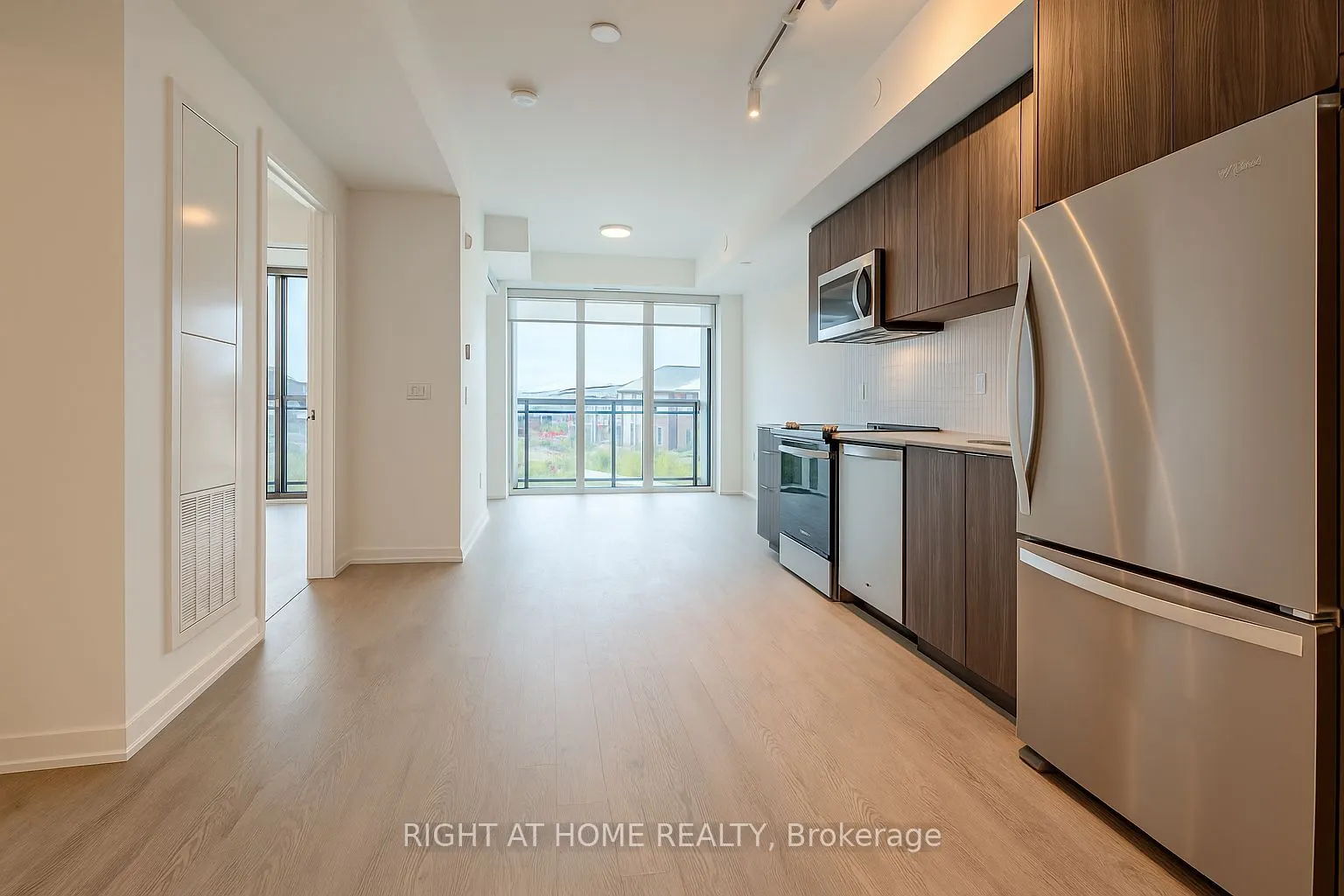 720 Whitlock Avenue, #215