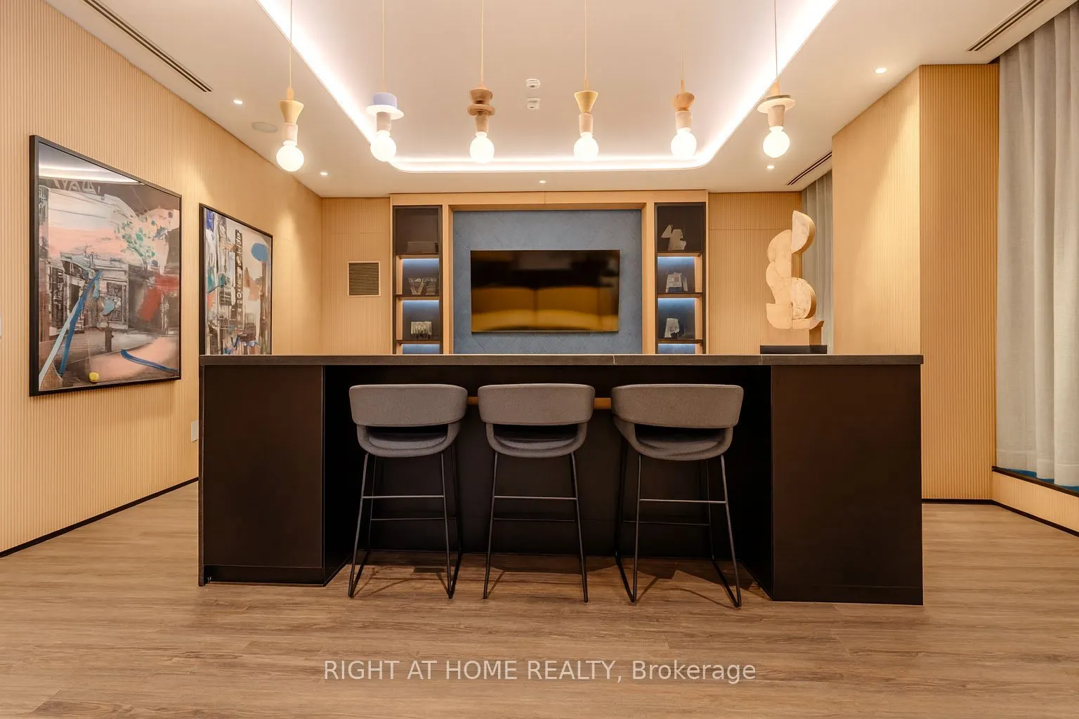 720 Whitlock Avenue, #215