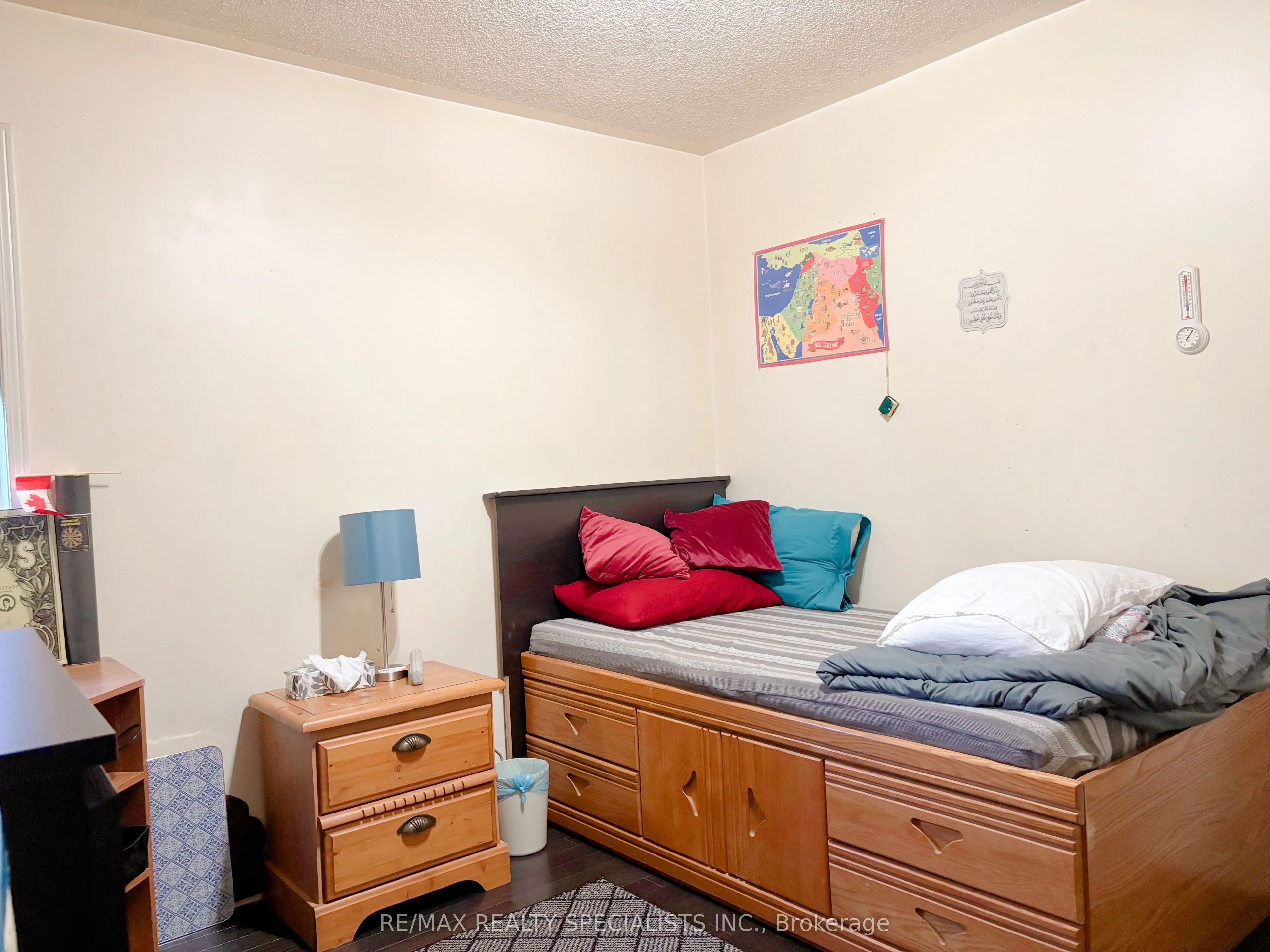 4309 Goldenrod Crescent