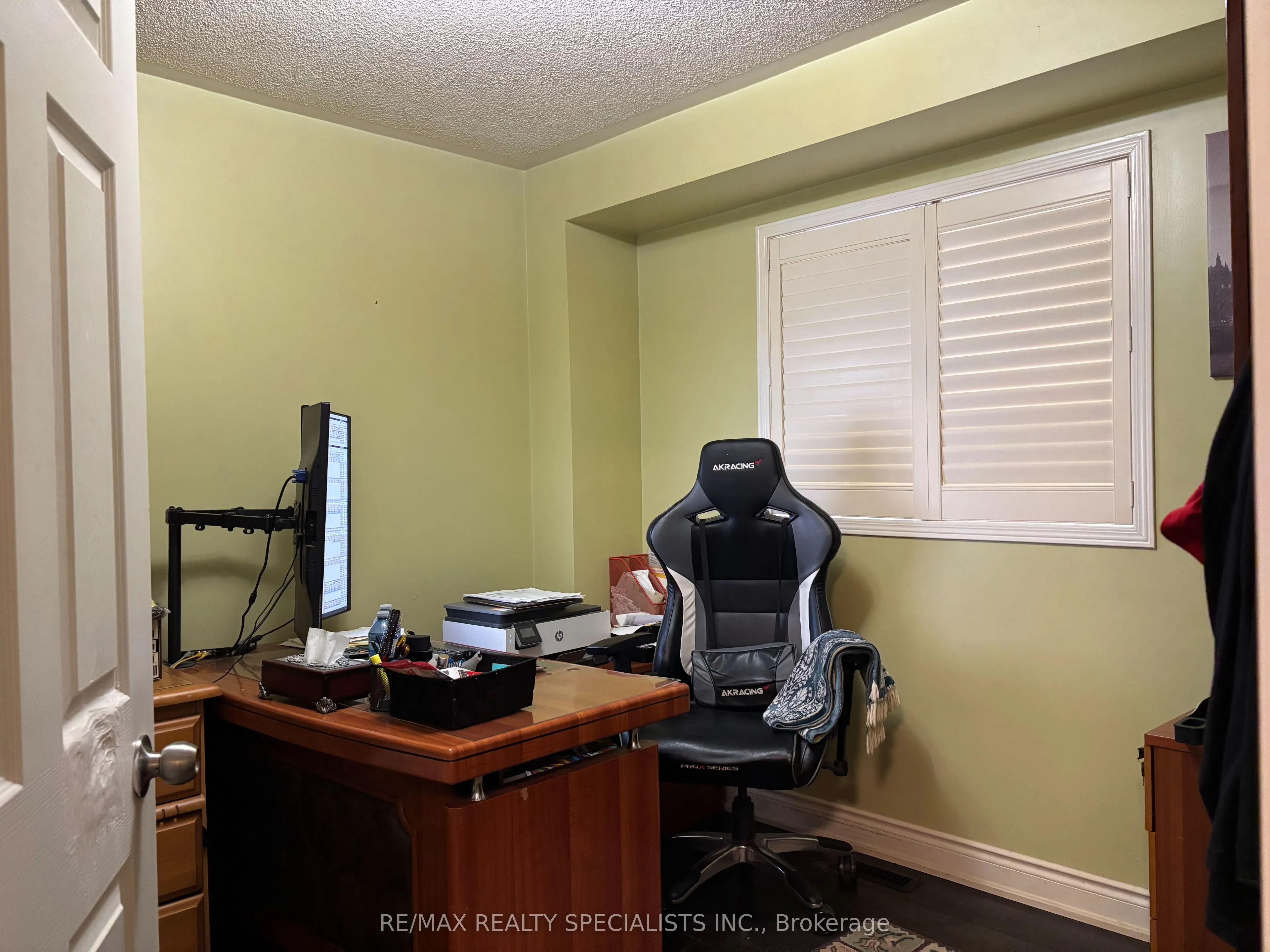 4309 Goldenrod Crescent