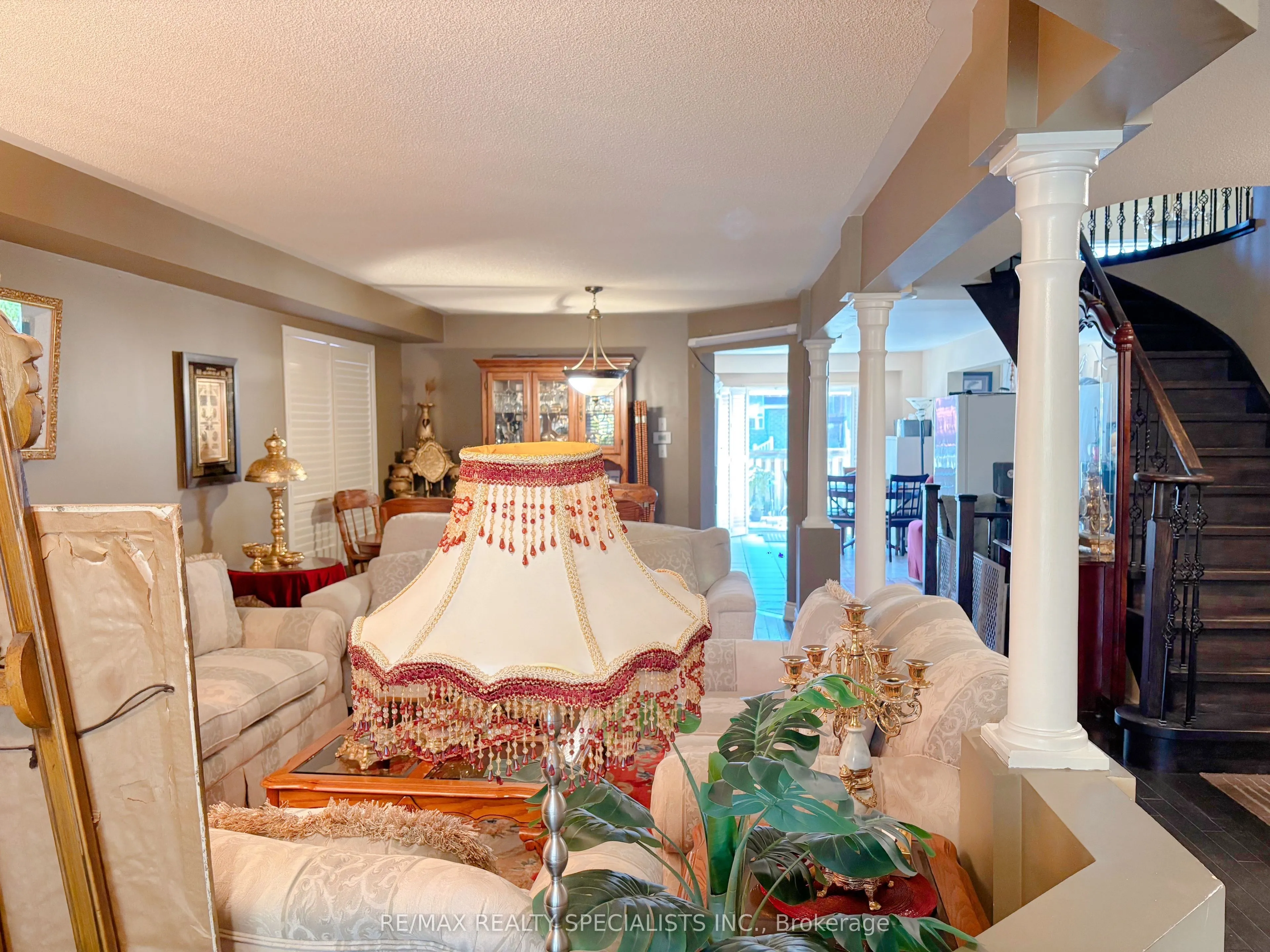 4309 Goldenrod Crescent