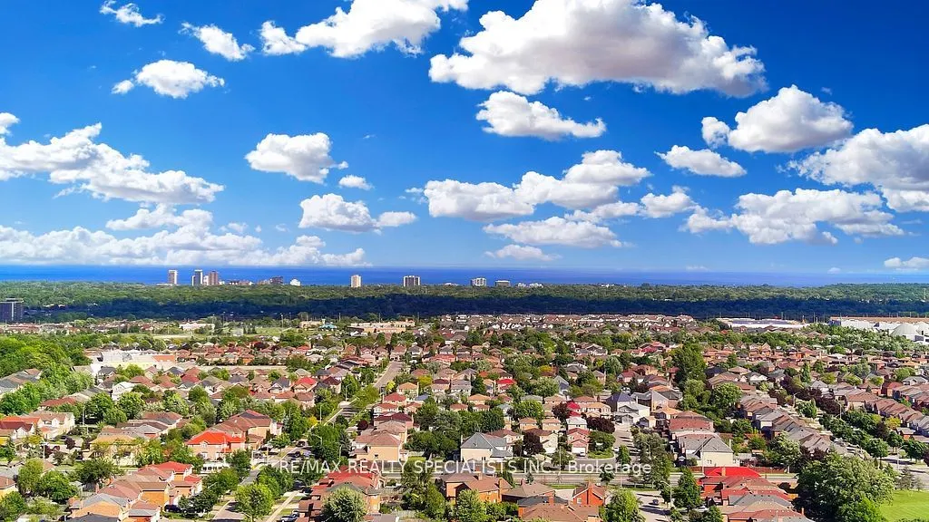 550 Webb Drive, #2606