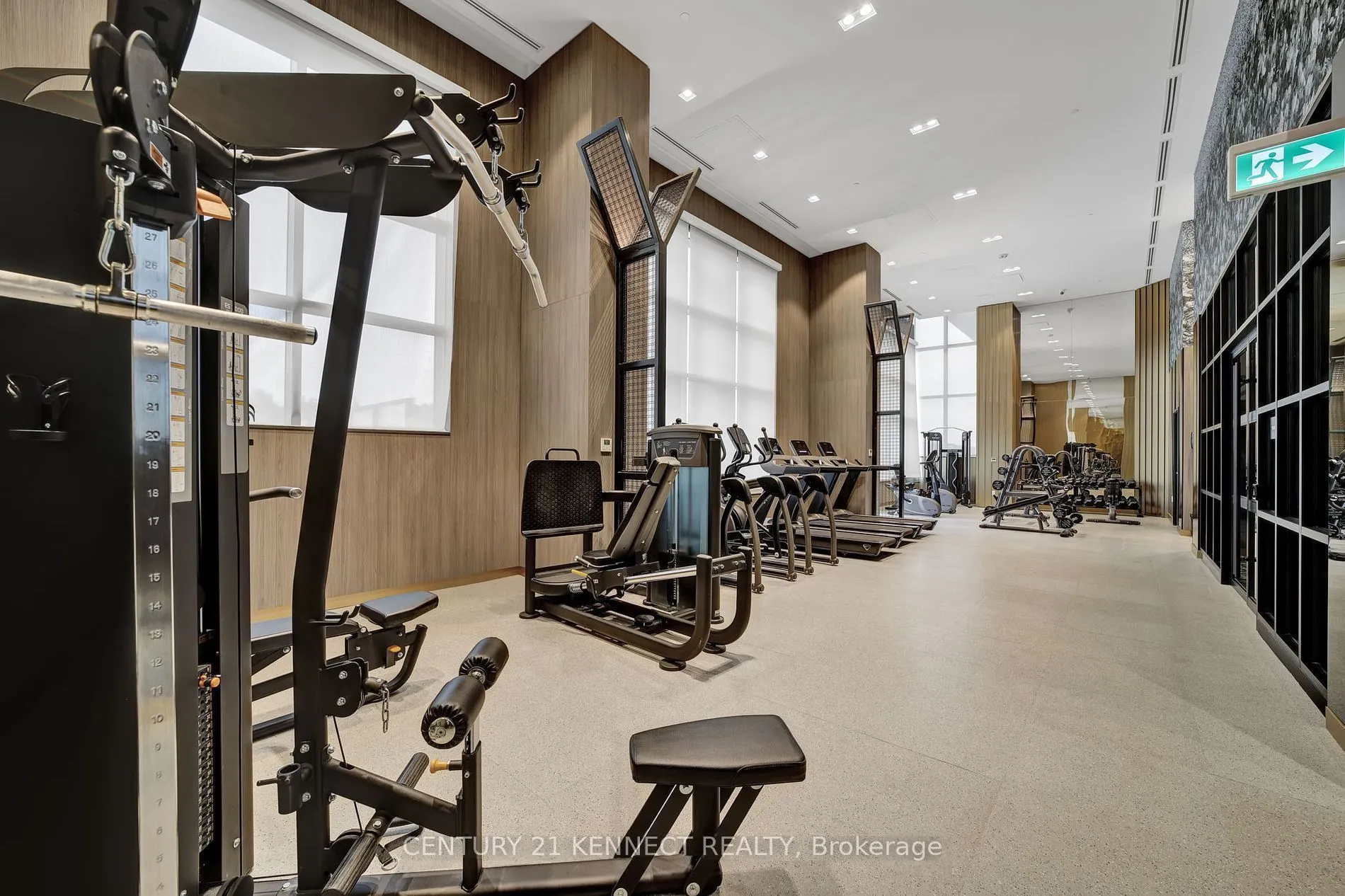 395 Dundas Street W, #628