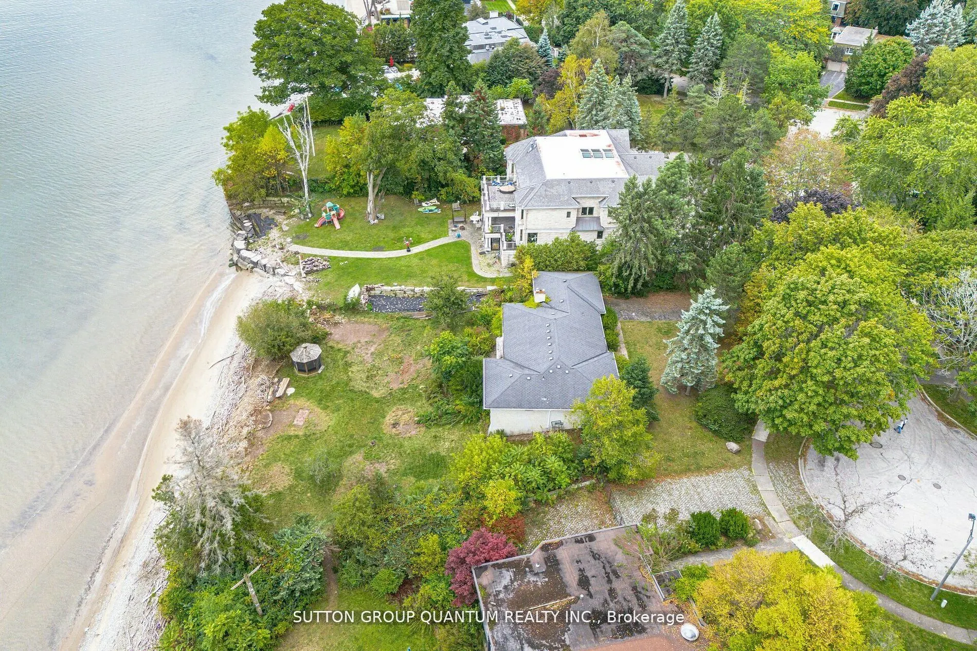 1400 Captain Court