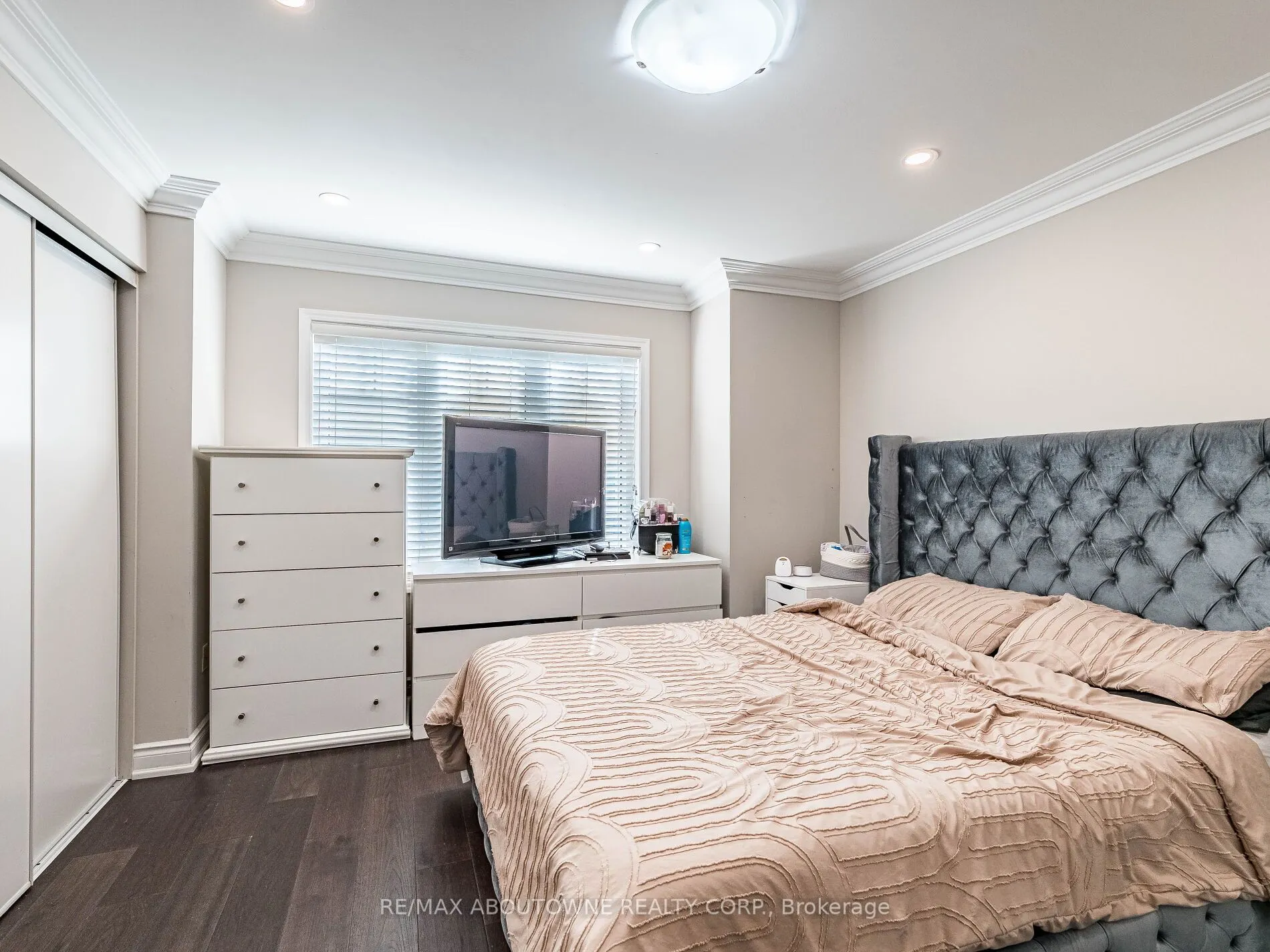 6020 Derry Road, #29