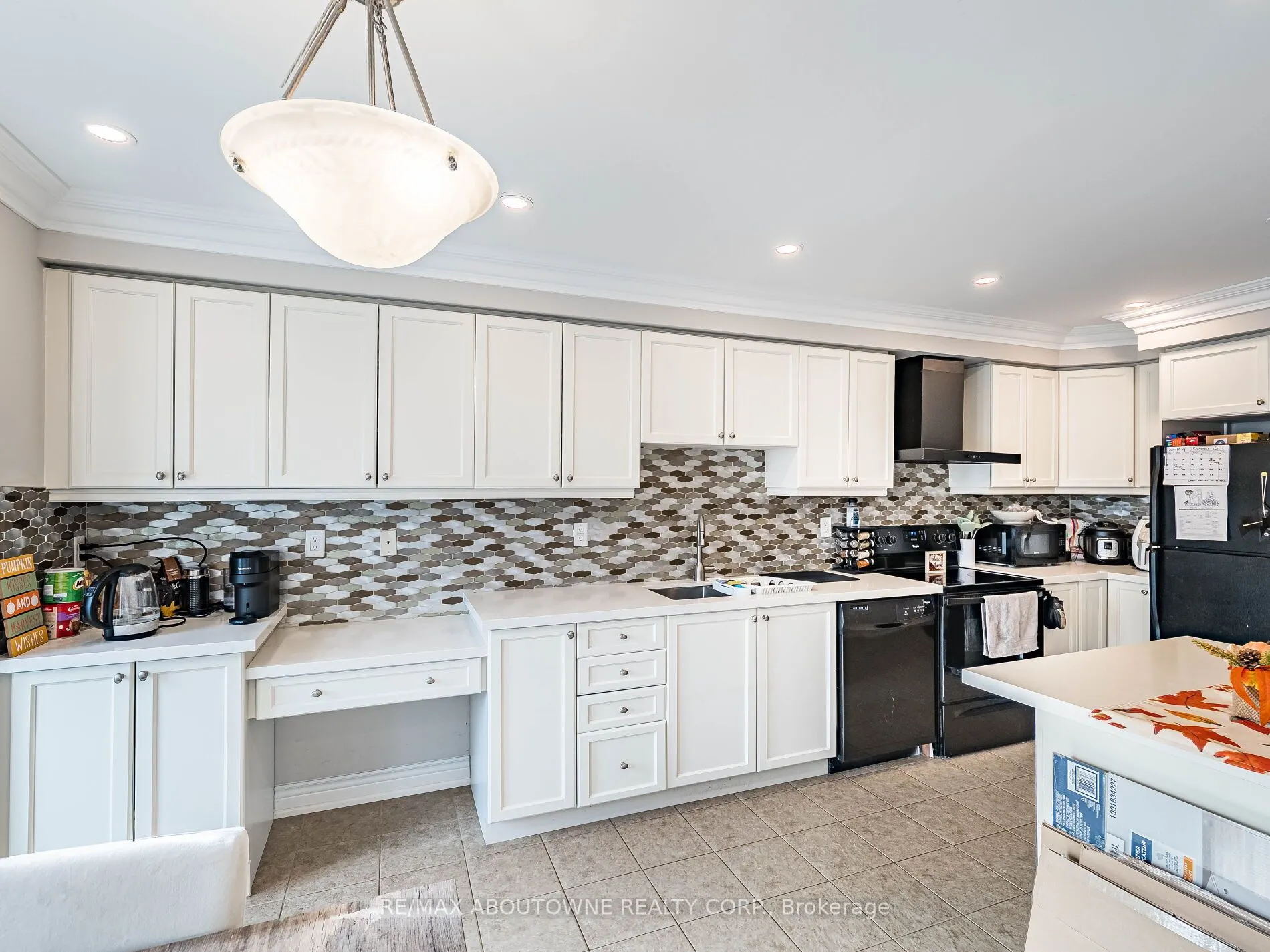 6020 Derry Road, #29