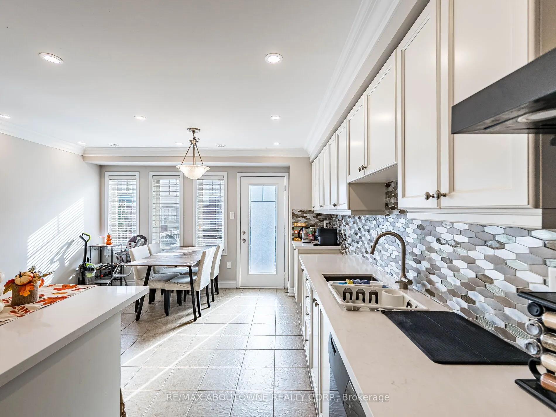 6020 Derry Road, #29