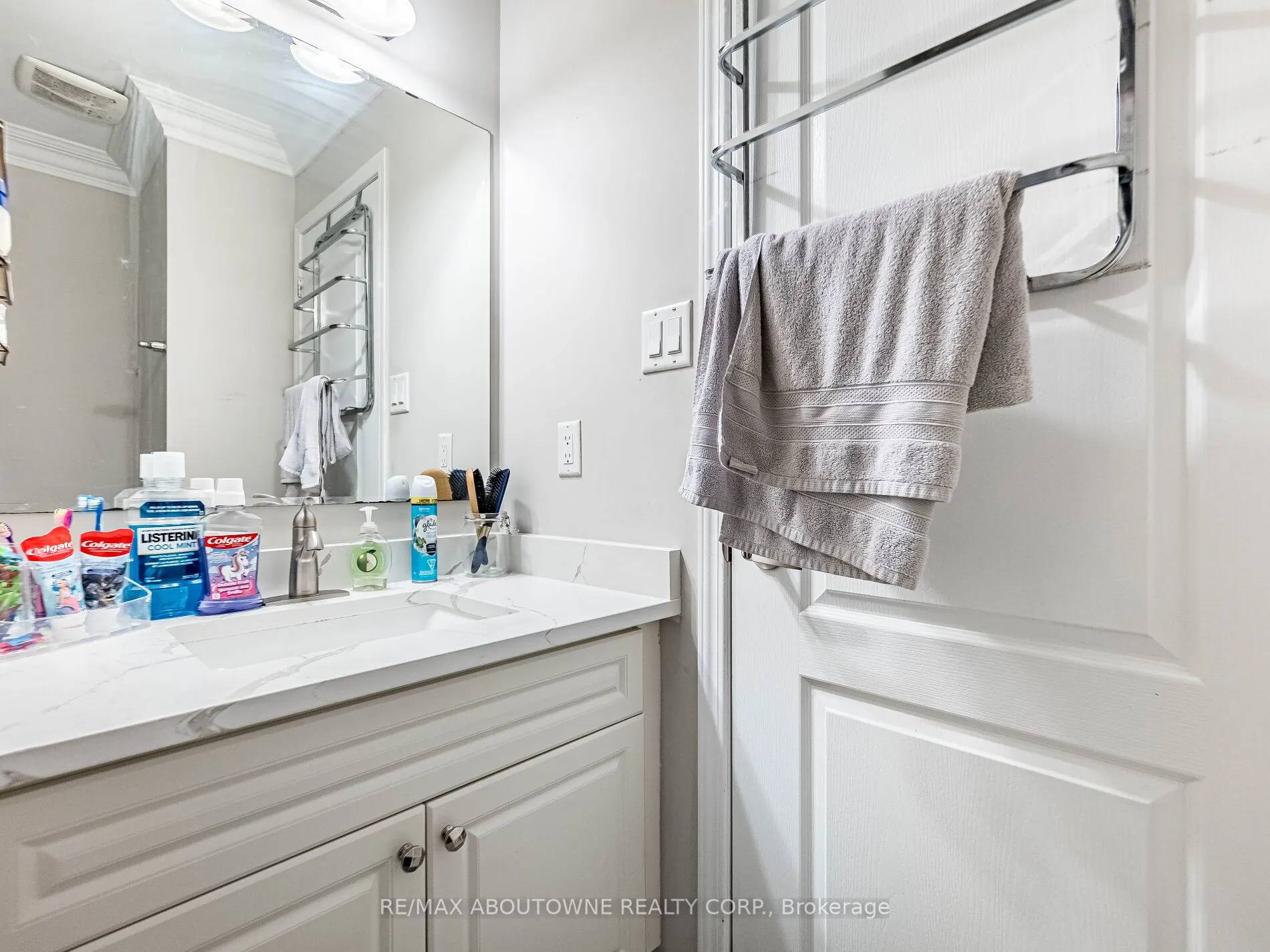 6020 Derry Road, #29