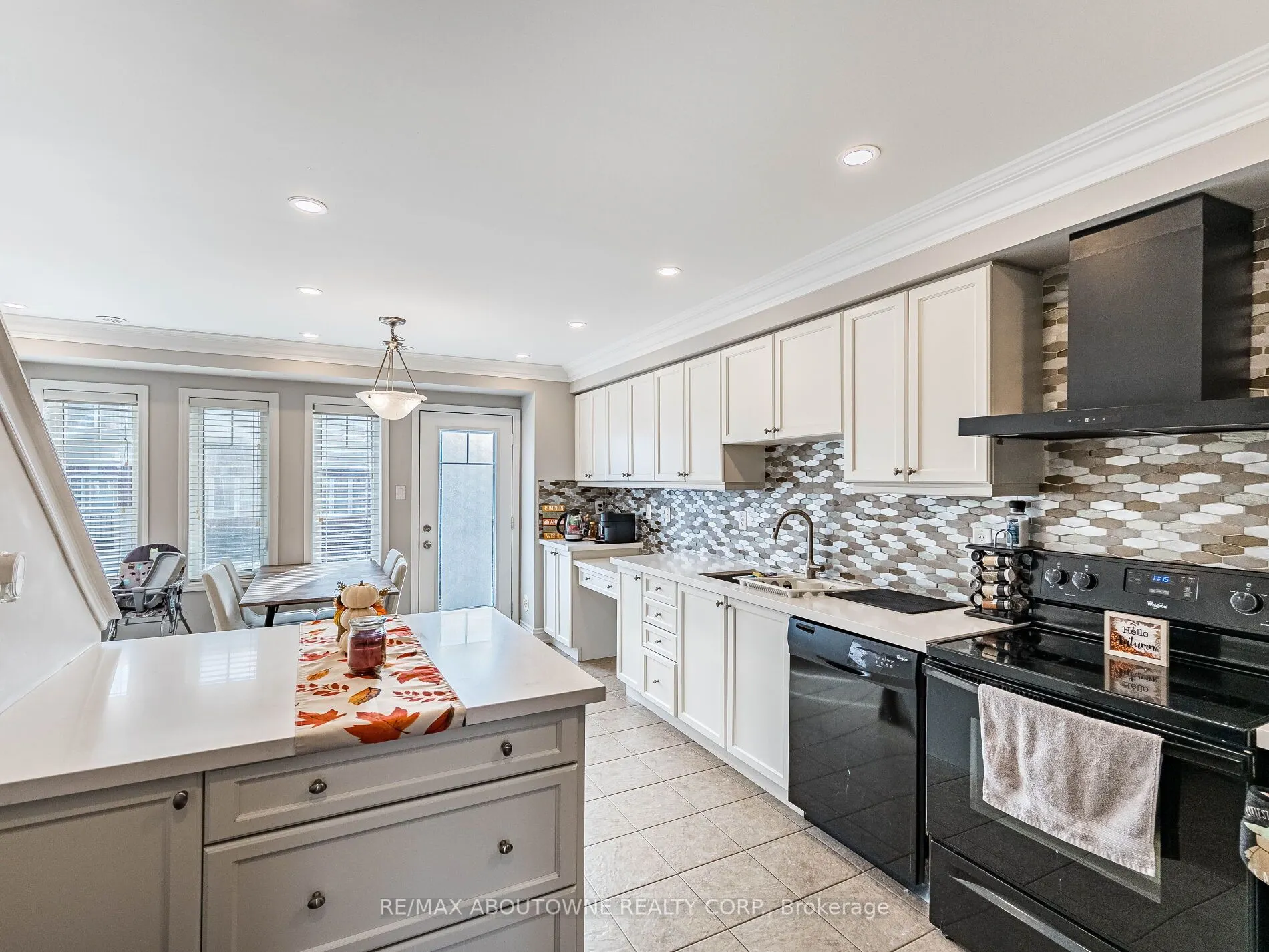 6020 Derry Road, #29