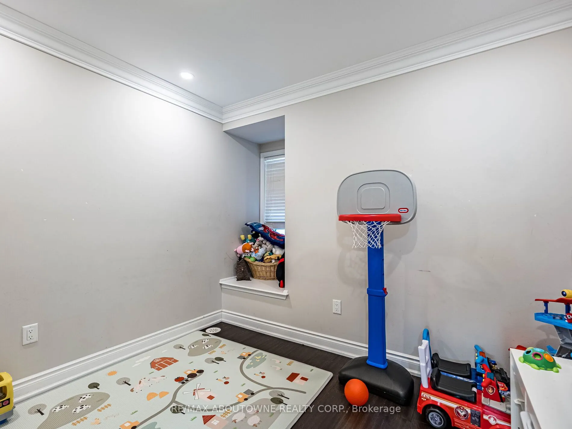 6020 Derry Road, #29