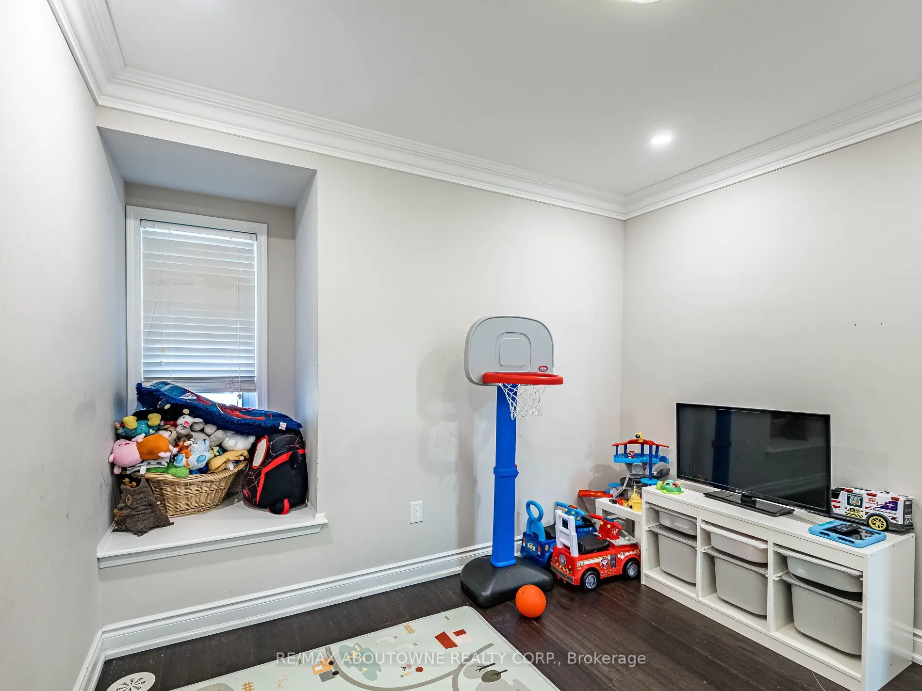 6020 Derry Road, #29