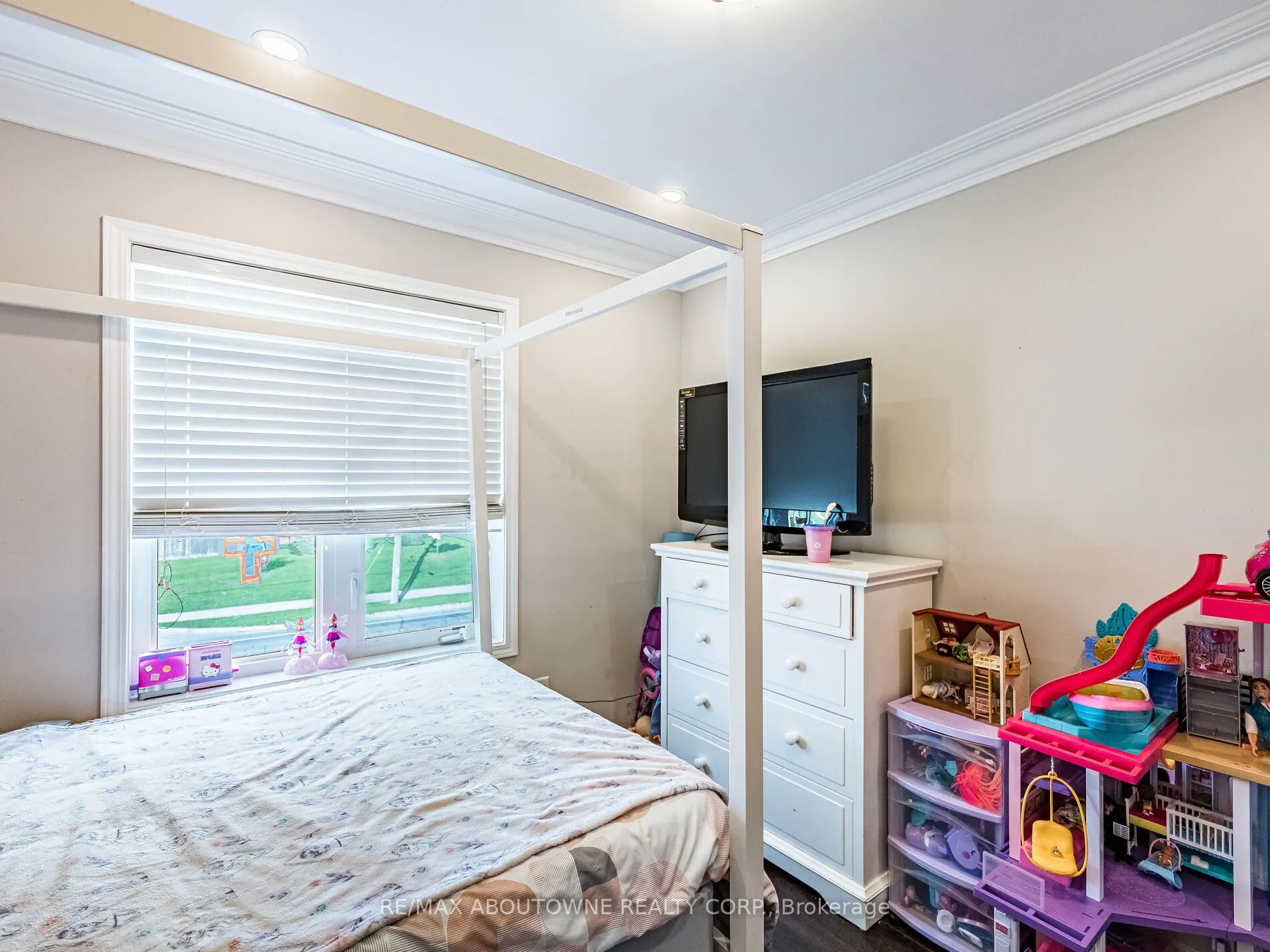 6020 Derry Road, #29