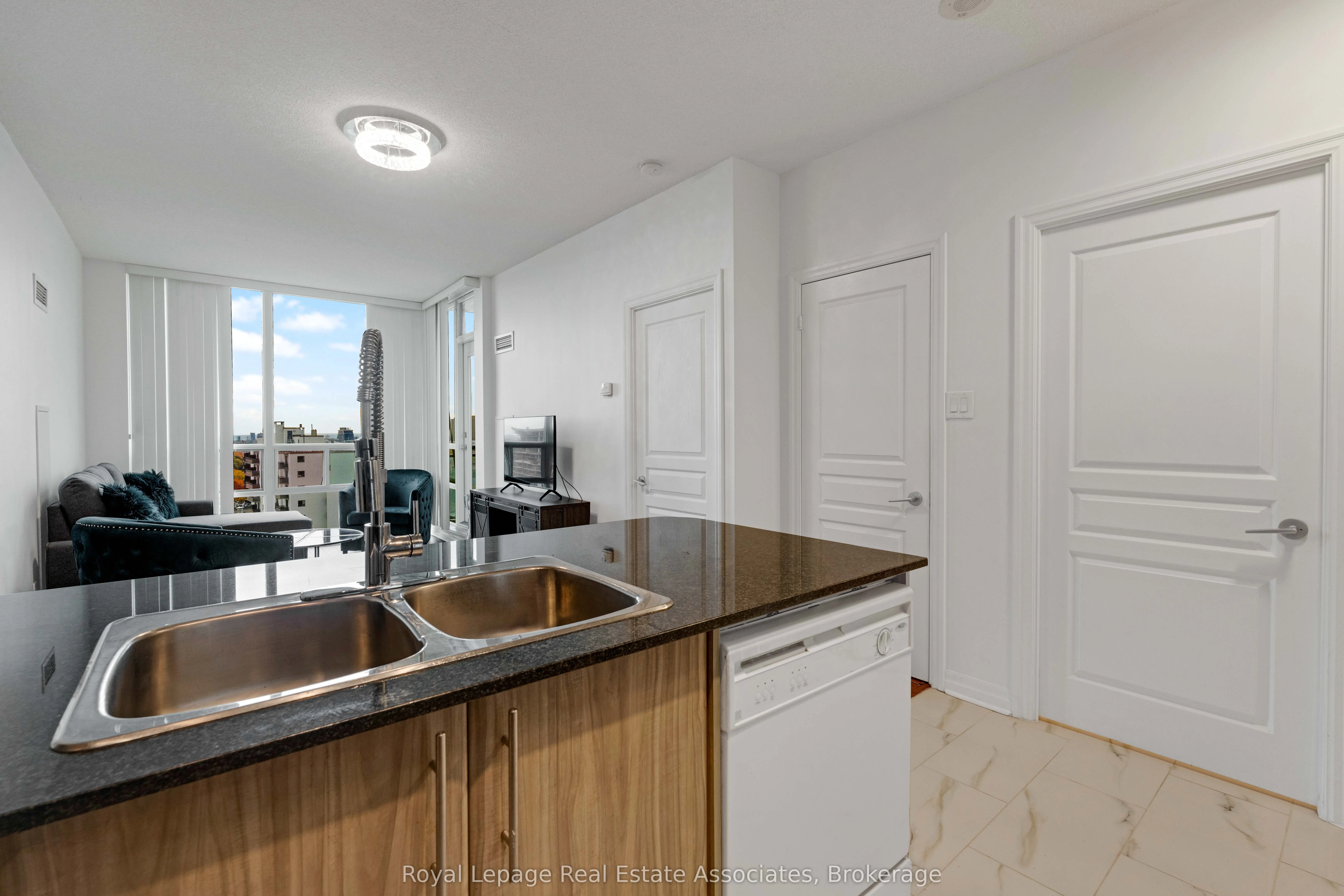 3515 Kariya Drive, #1106