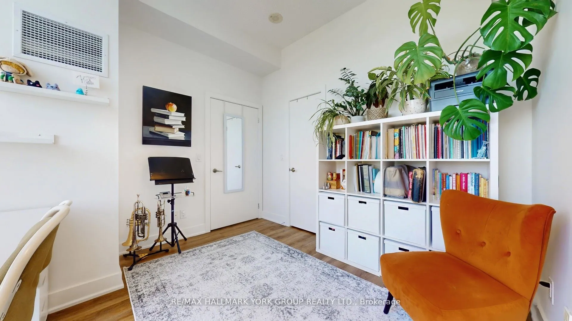 1638 Bloor Street W, #1105