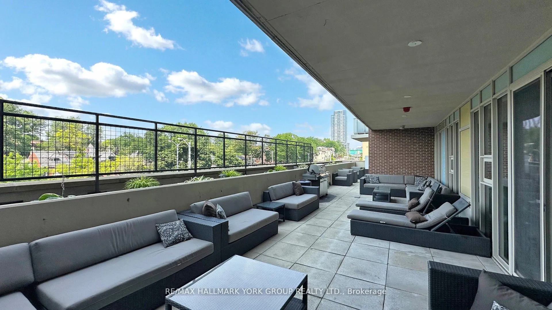 1638 Bloor Street W, #1105