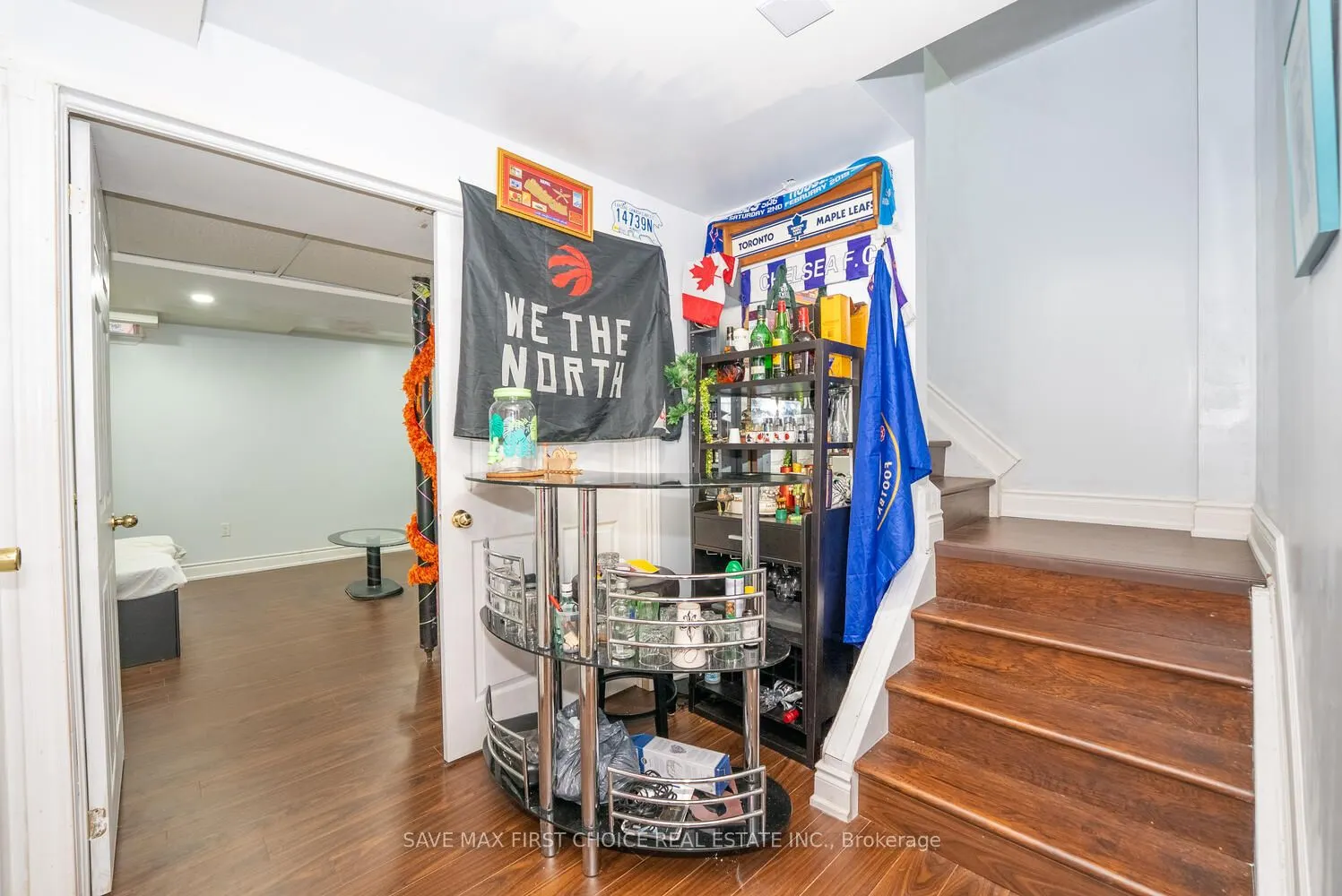 939 Tambourine Terrace