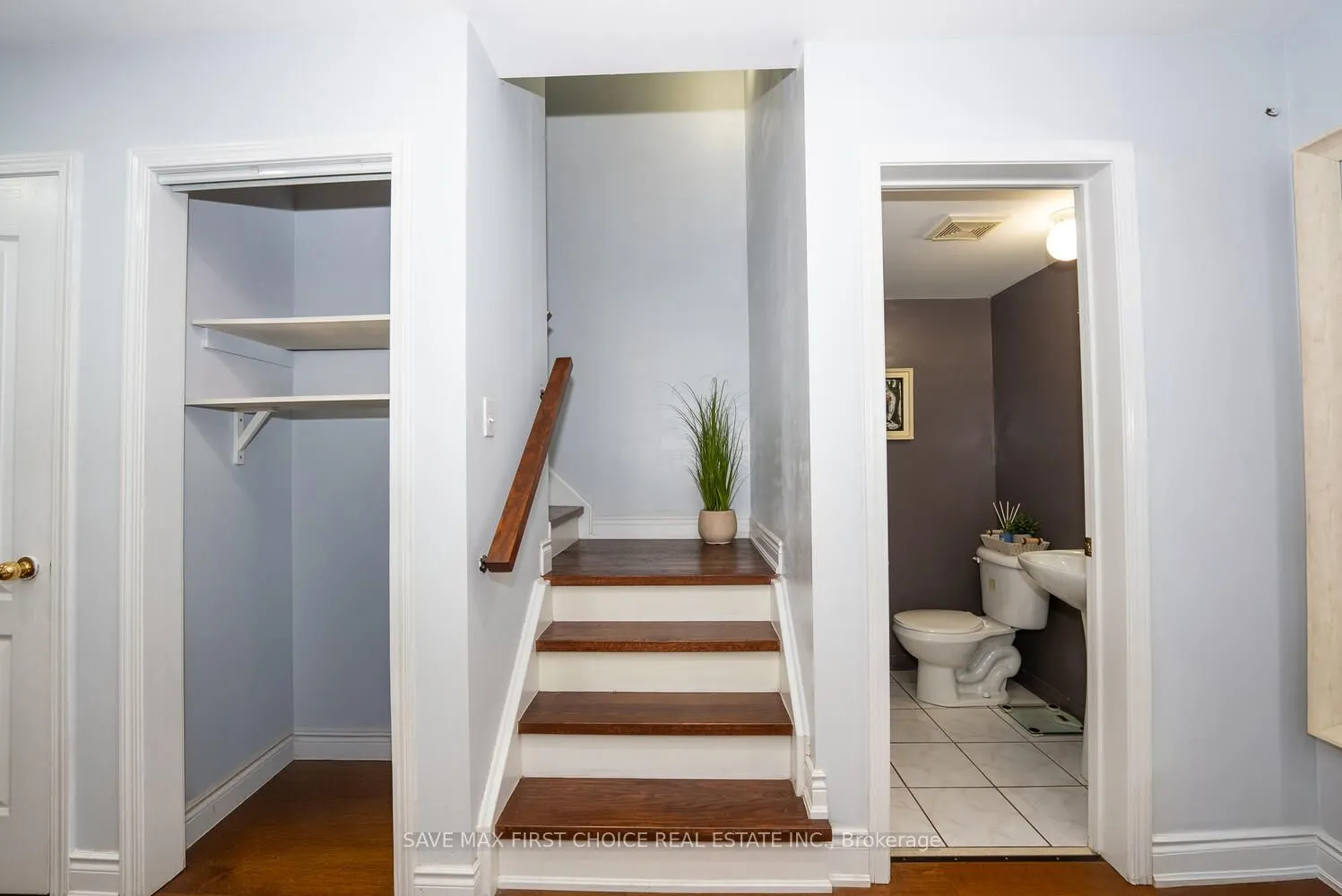 939 Tambourine Terrace