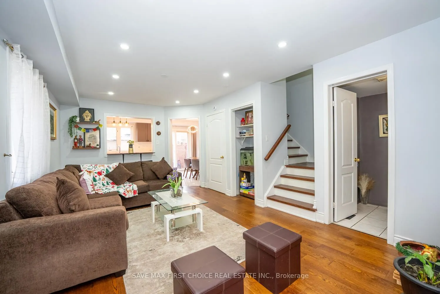 939 Tambourine Terrace