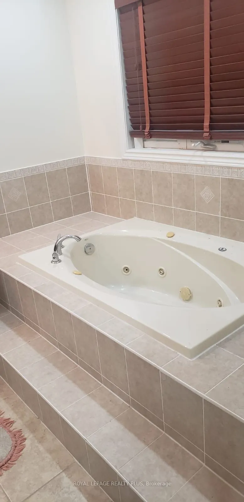 135 Earlsbridge Boulevard