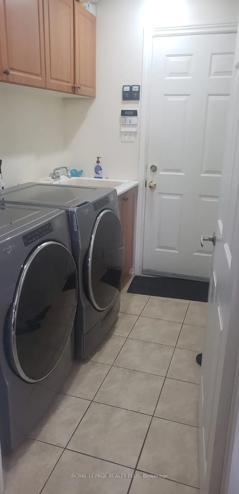 135 Earlsbridge Boulevard