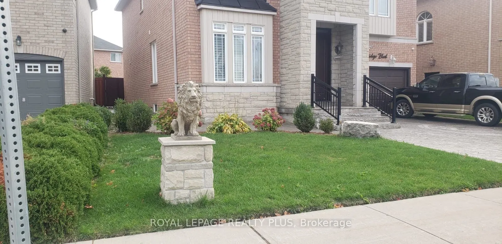 135 Earlsbridge Boulevard