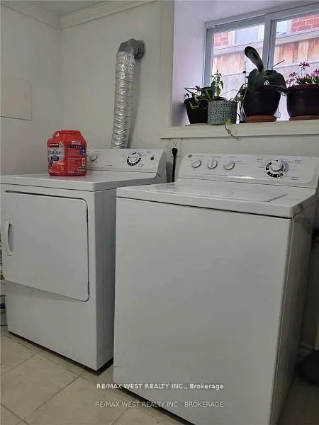 62 Culnan Avenue W, #BSMT