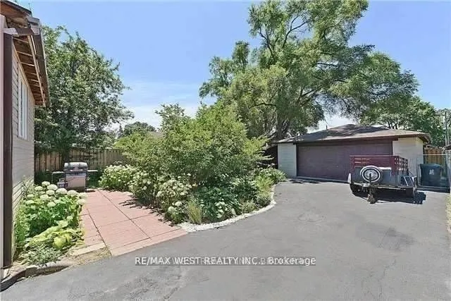 62 Culnan Avenue W, #BSMT