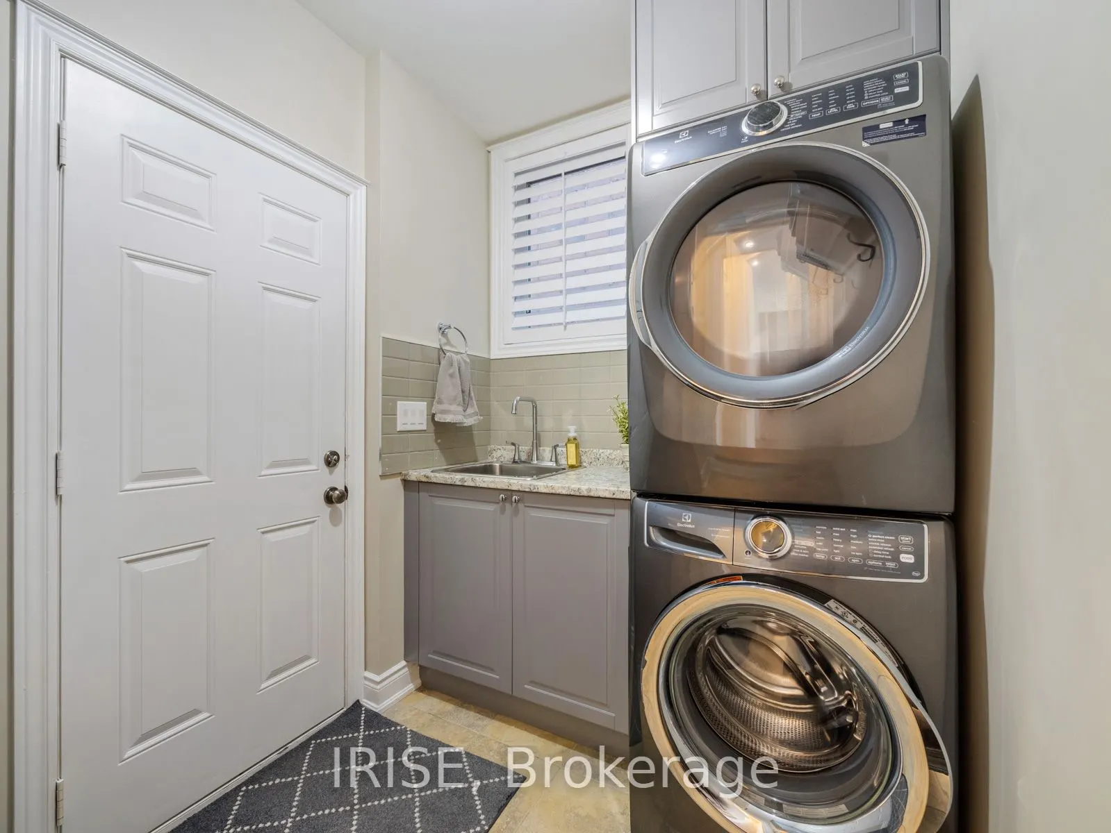 3367 Whilabout Terrace