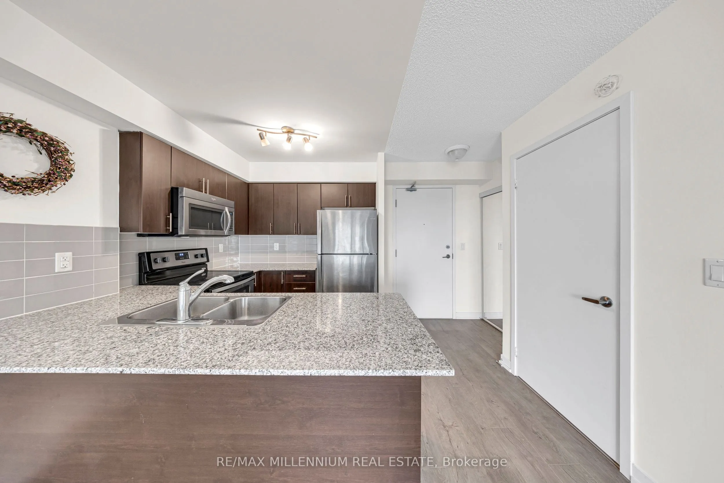 1410 Dupont Street, #908