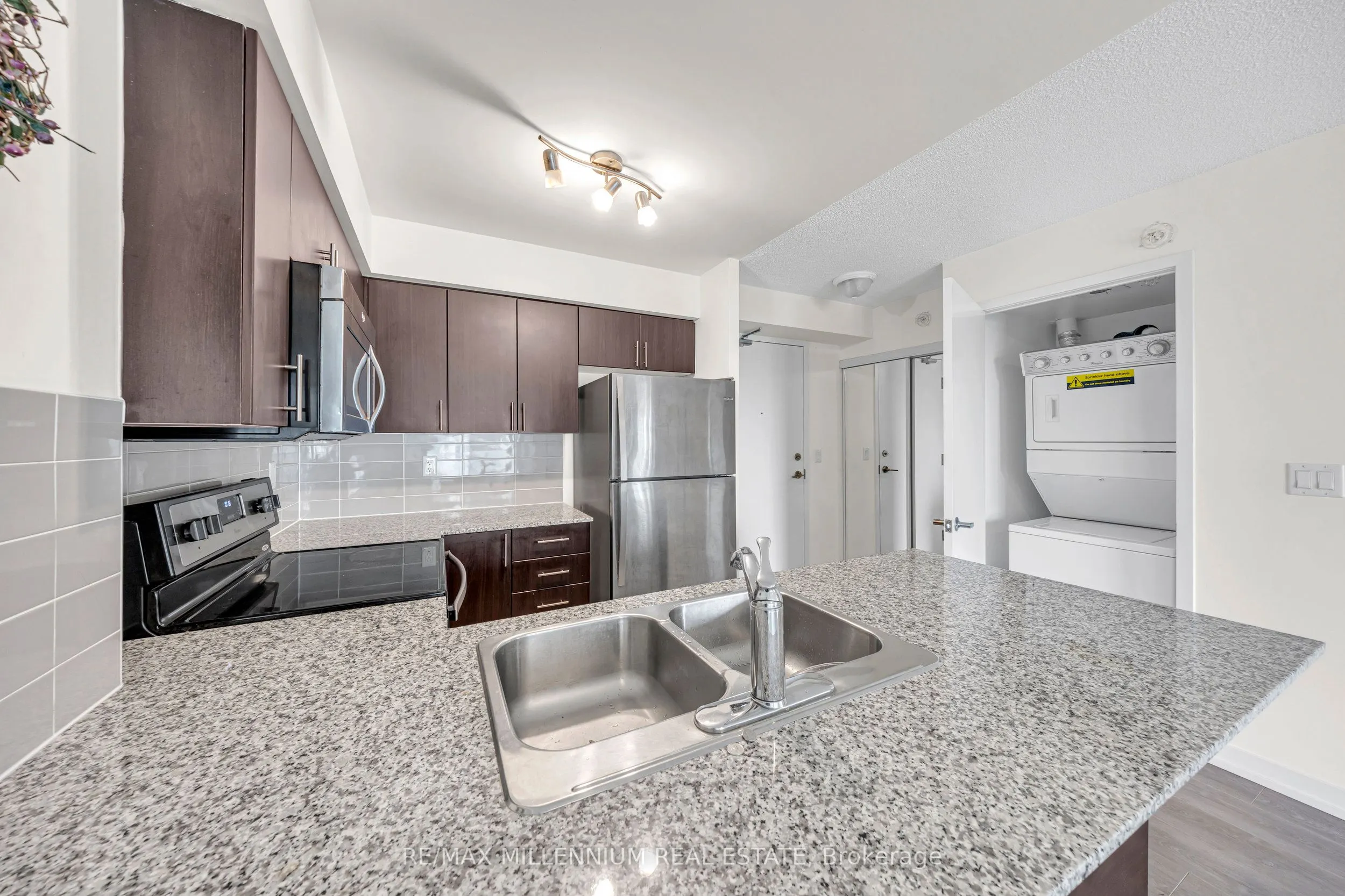 1410 Dupont Street, #908