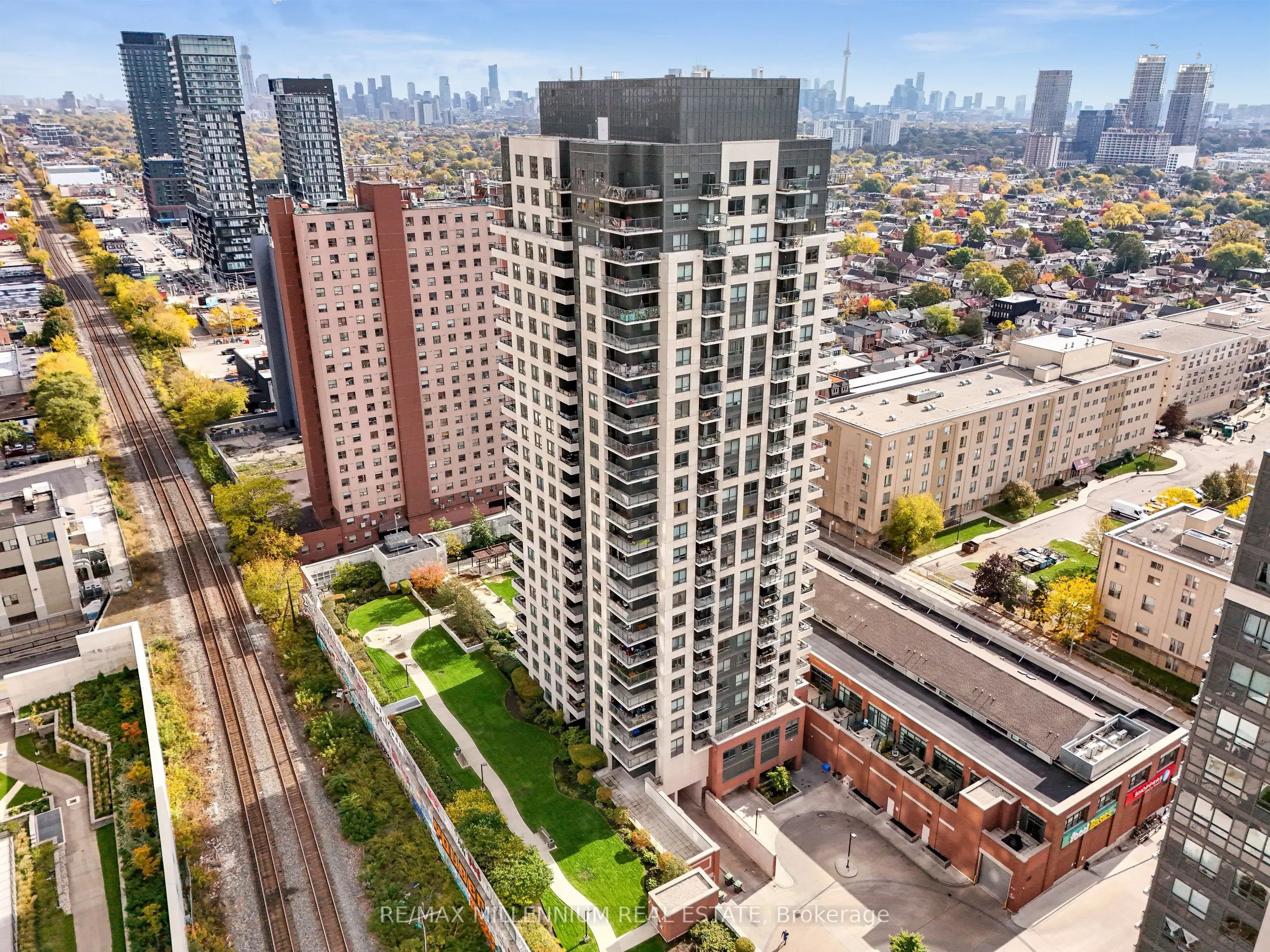 1410 Dupont Street, #908