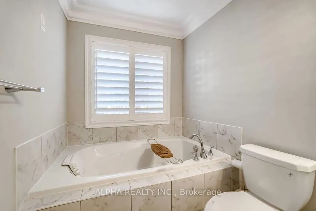 3016 Rivertrail Common