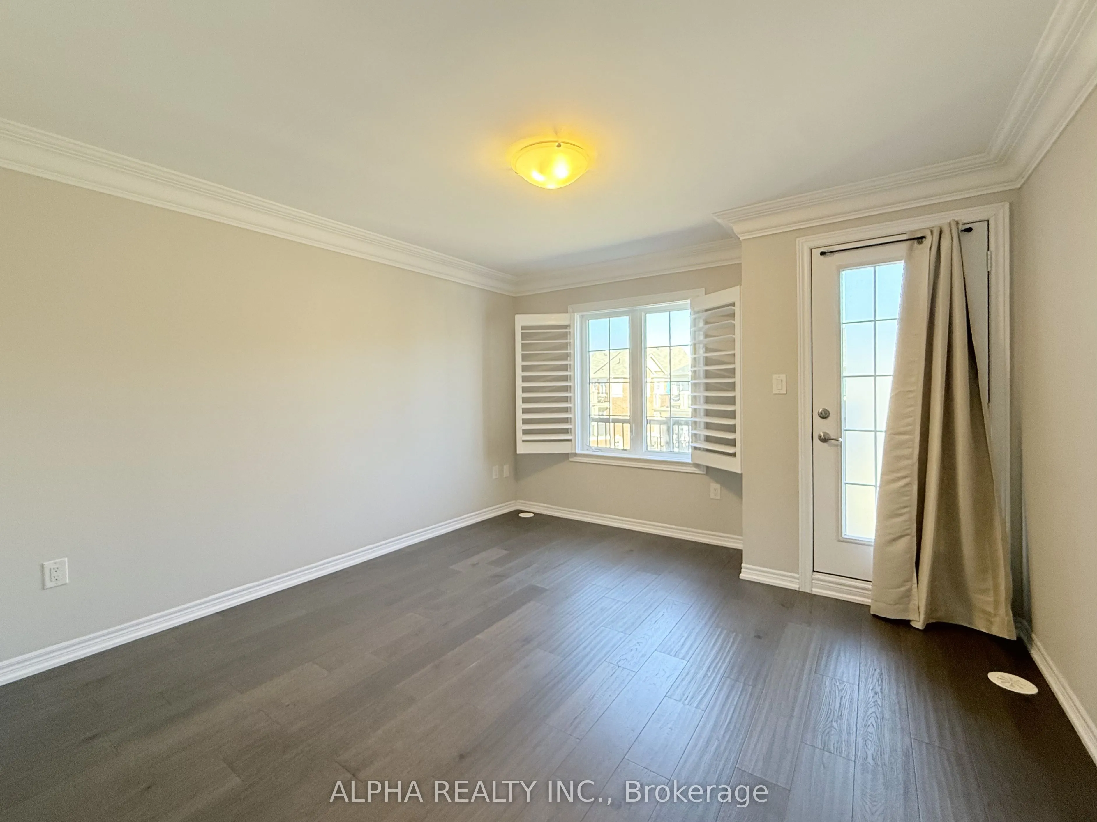 3016 Rivertrail Common