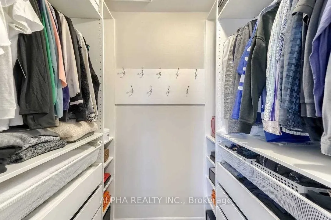 3016 Rivertrail Common