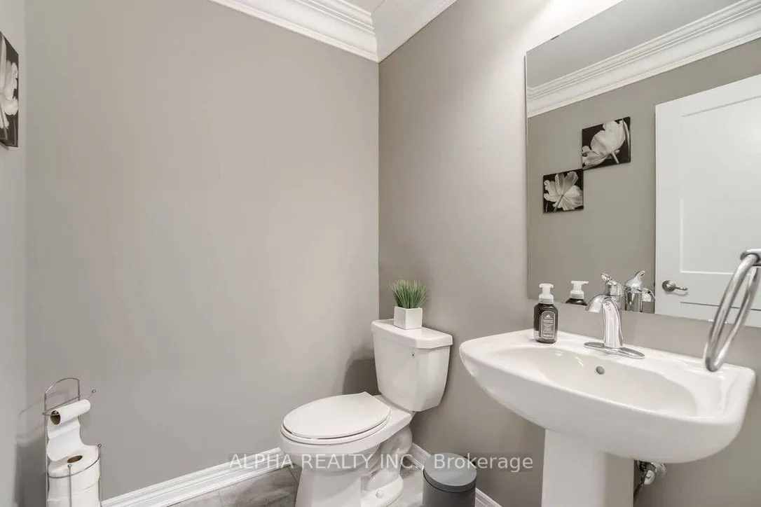 3016 Rivertrail Common