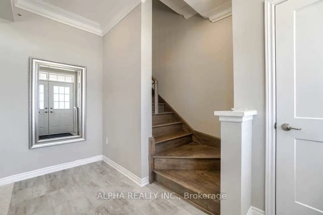 3016 Rivertrail Common