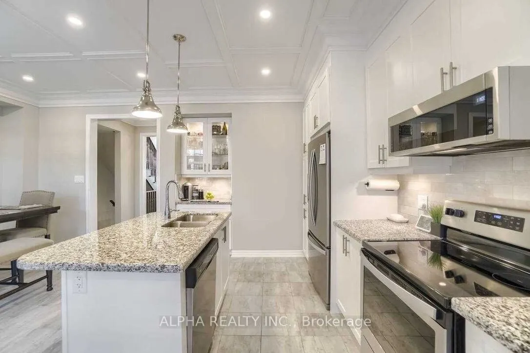 3016 Rivertrail Common