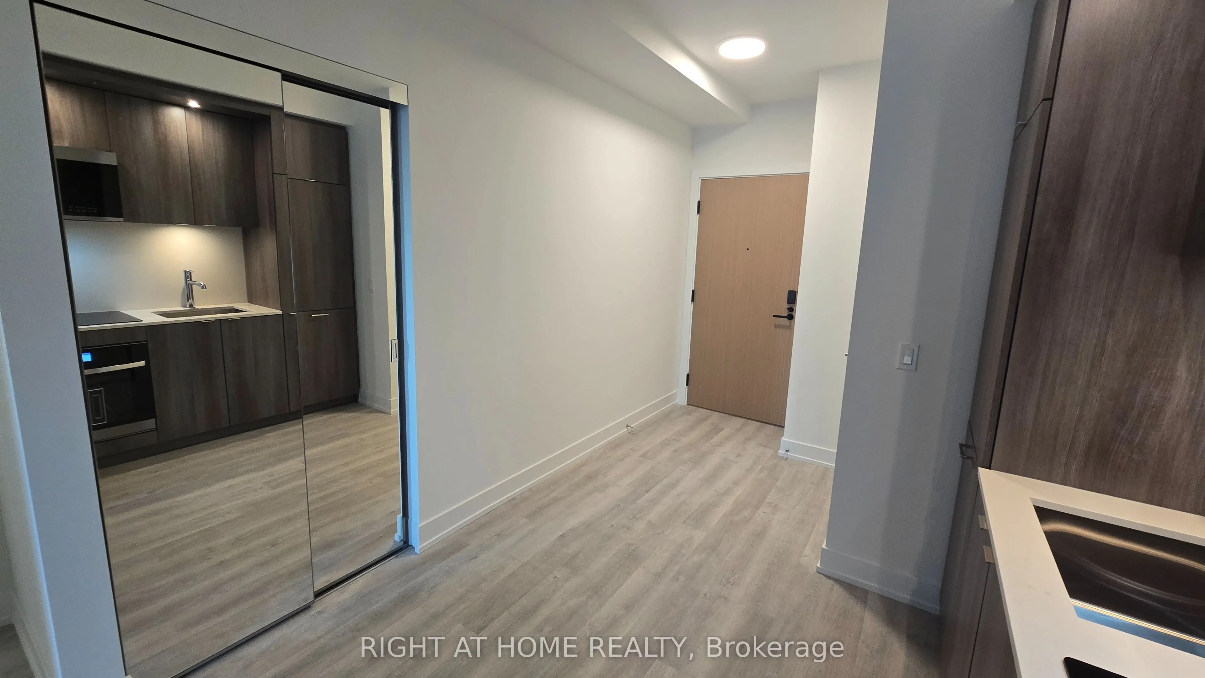 60 Central Park Road Way, #209