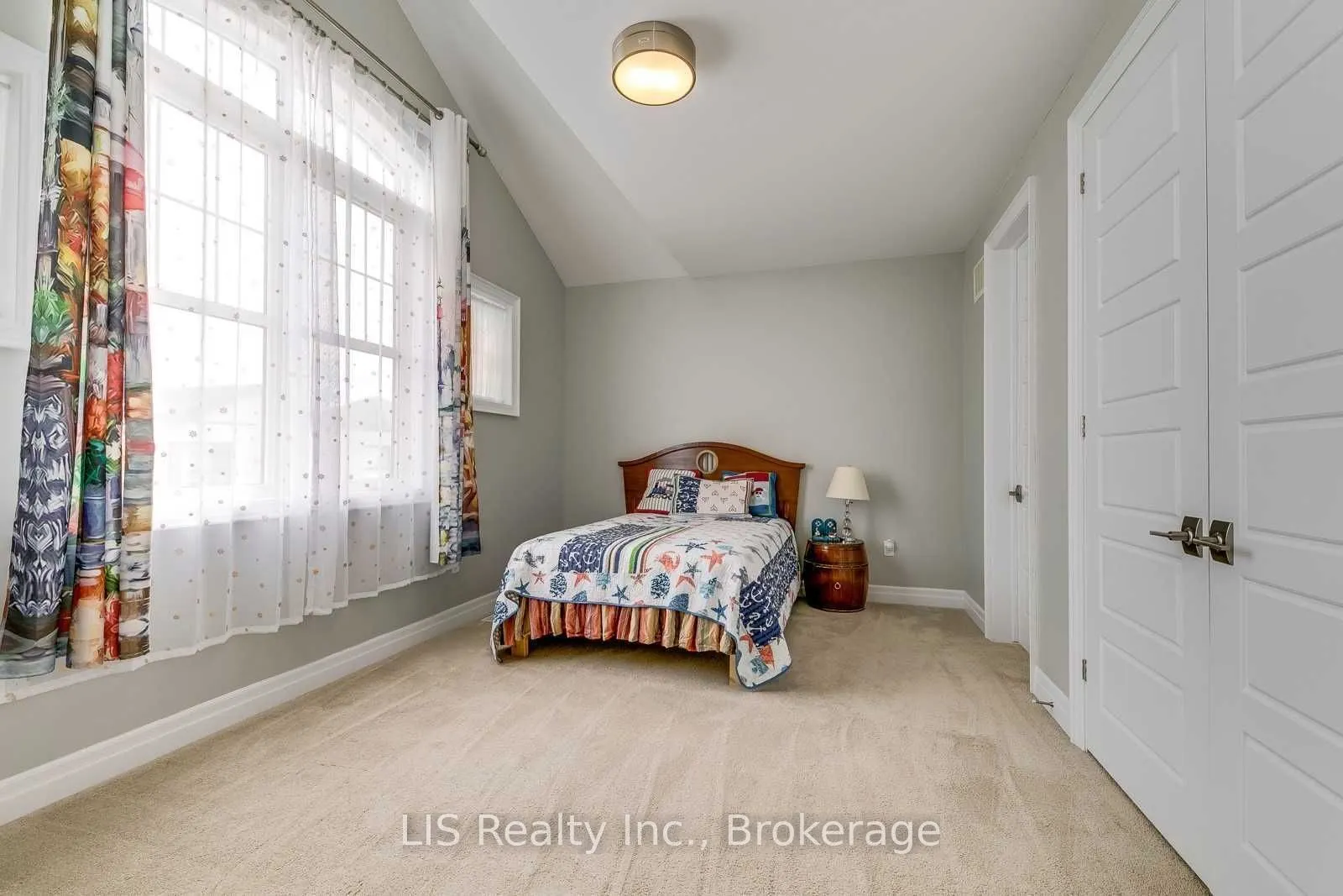 3294 Charles Biggar Drive