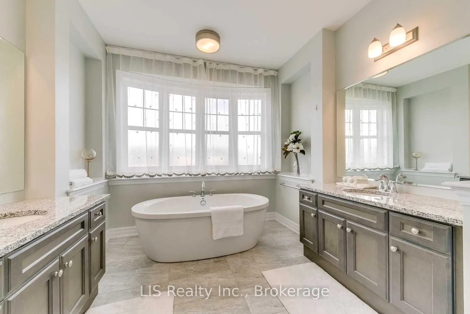 3294 Charles Biggar Drive