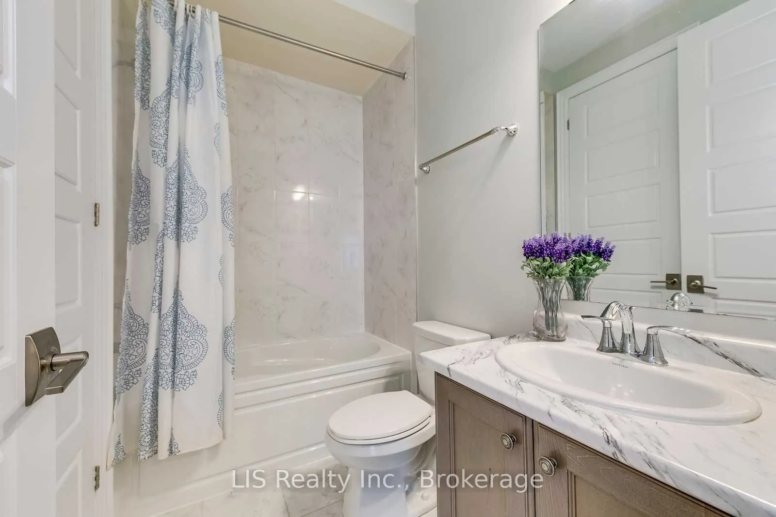 3294 Charles Biggar Drive