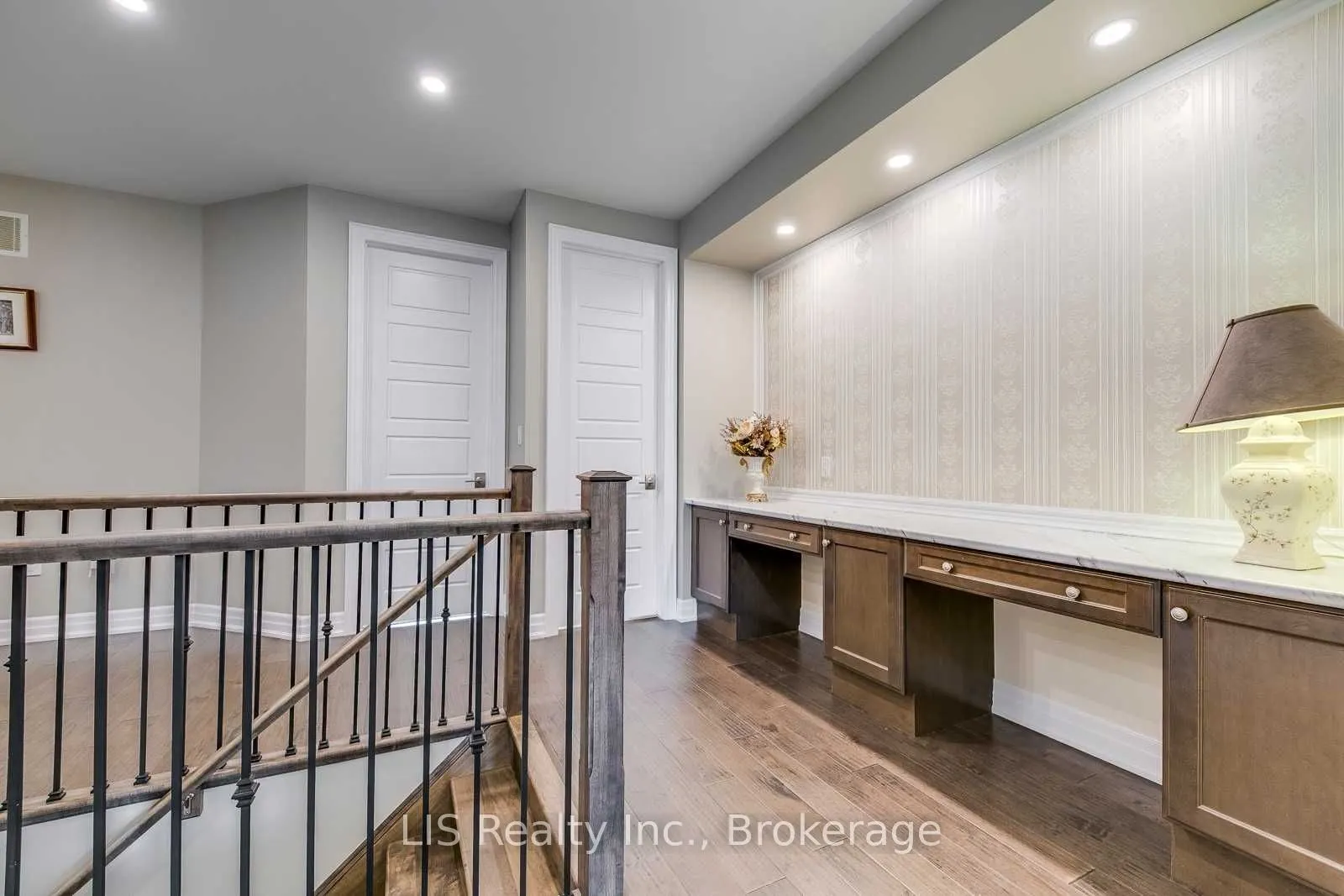 3294 Charles Biggar Drive