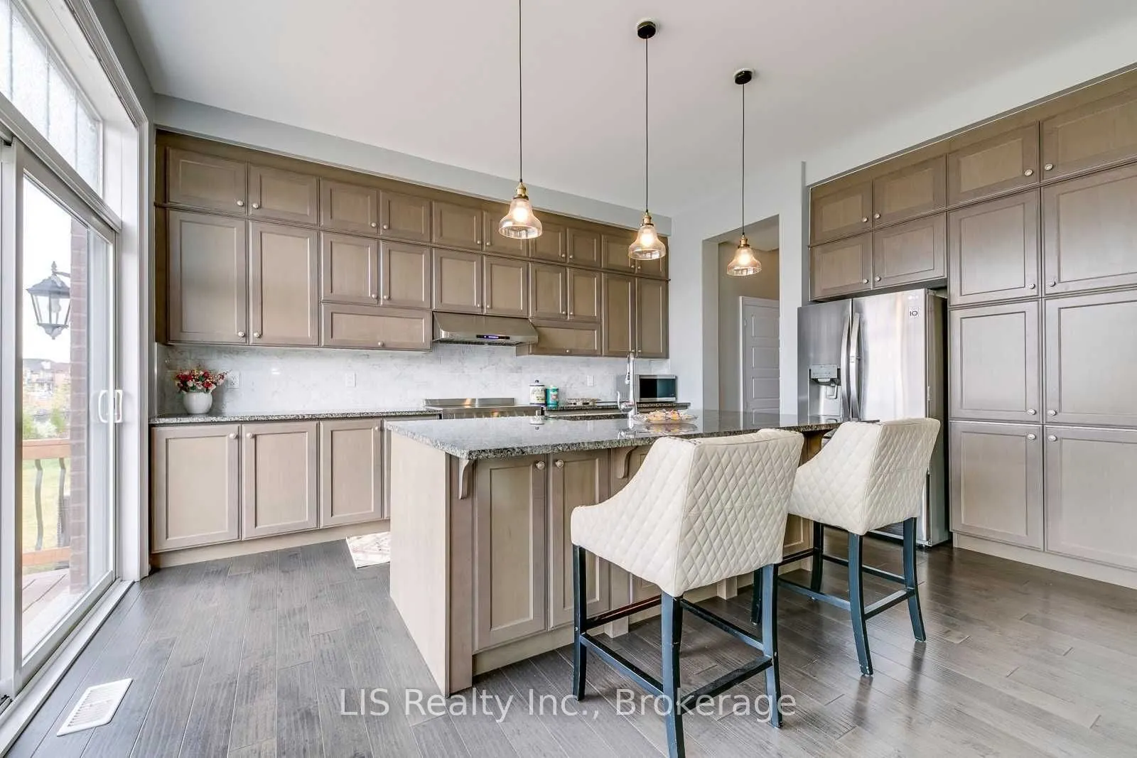 3294 Charles Biggar Drive