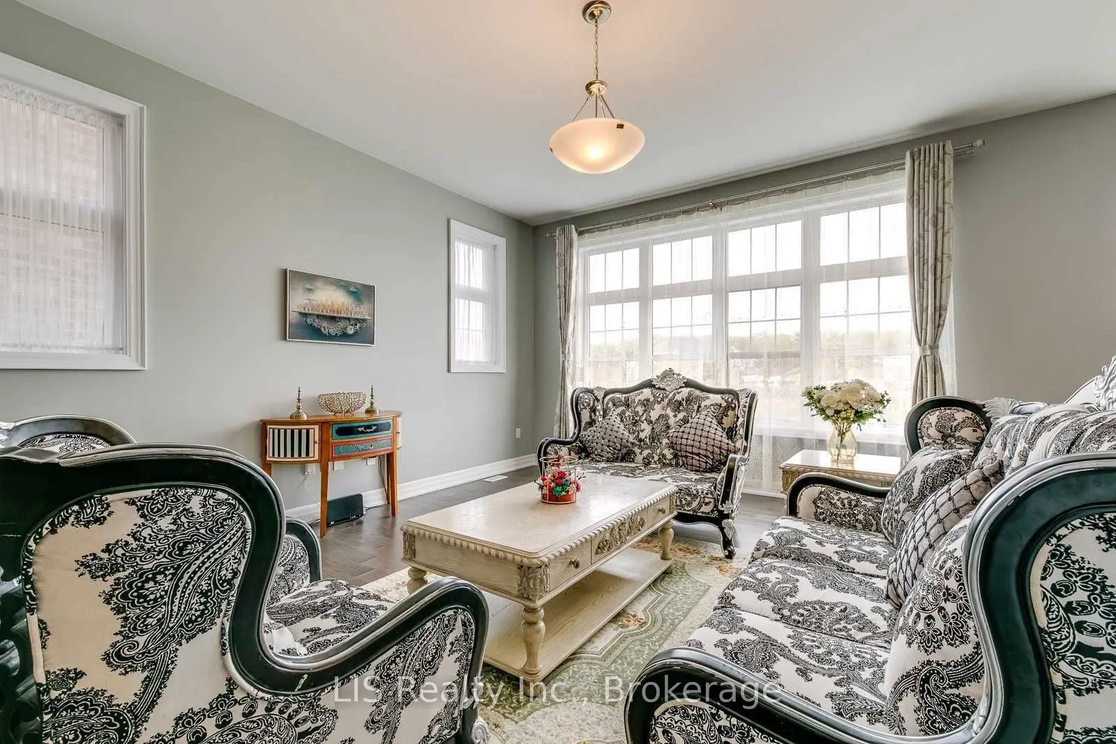 3294 Charles Biggar Drive