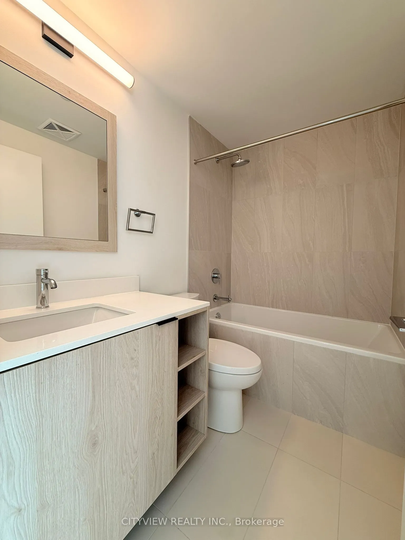 1007 The Queensway, #425