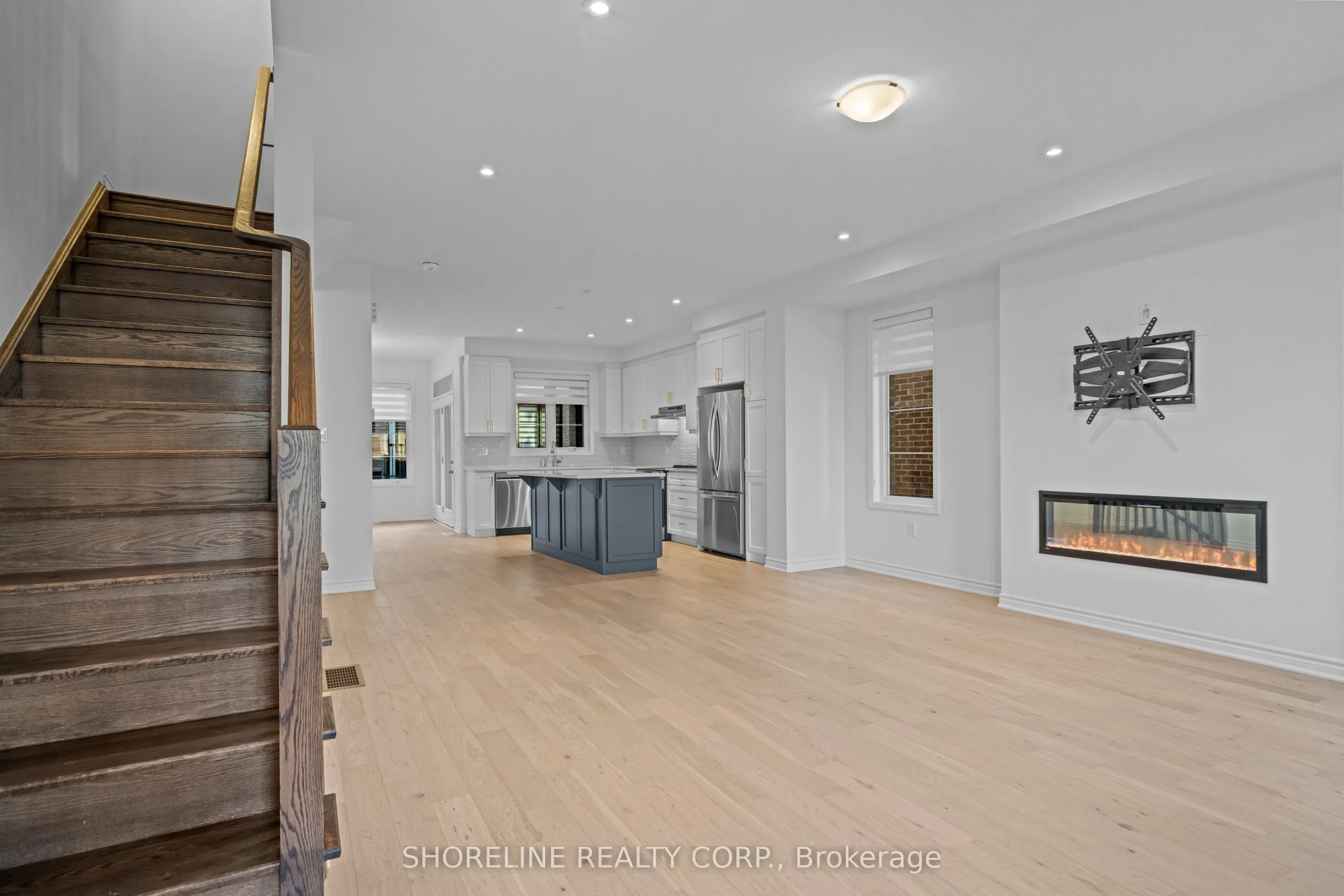 3104 William Cutmore Boulevard