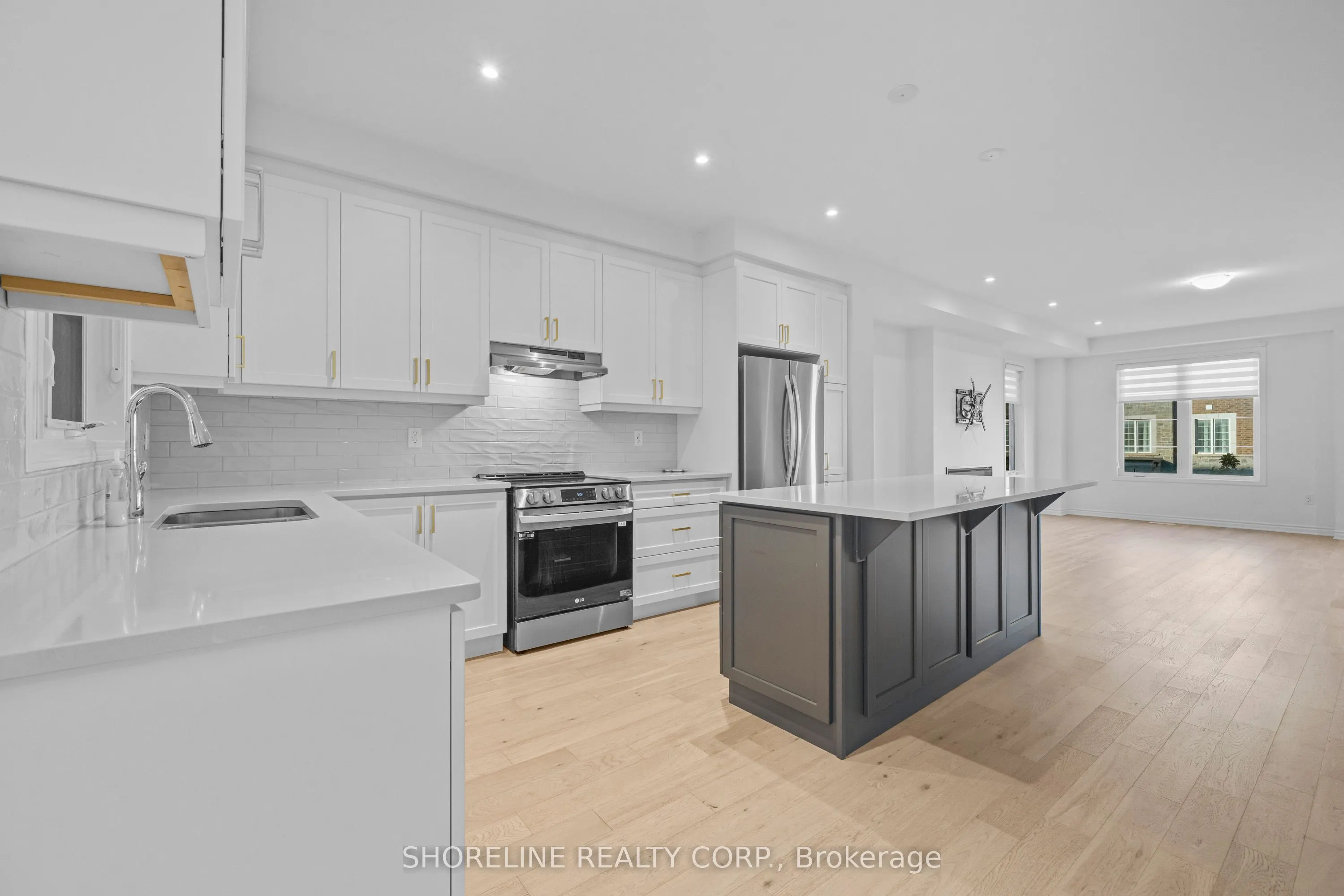 3104 William Cutmore Boulevard