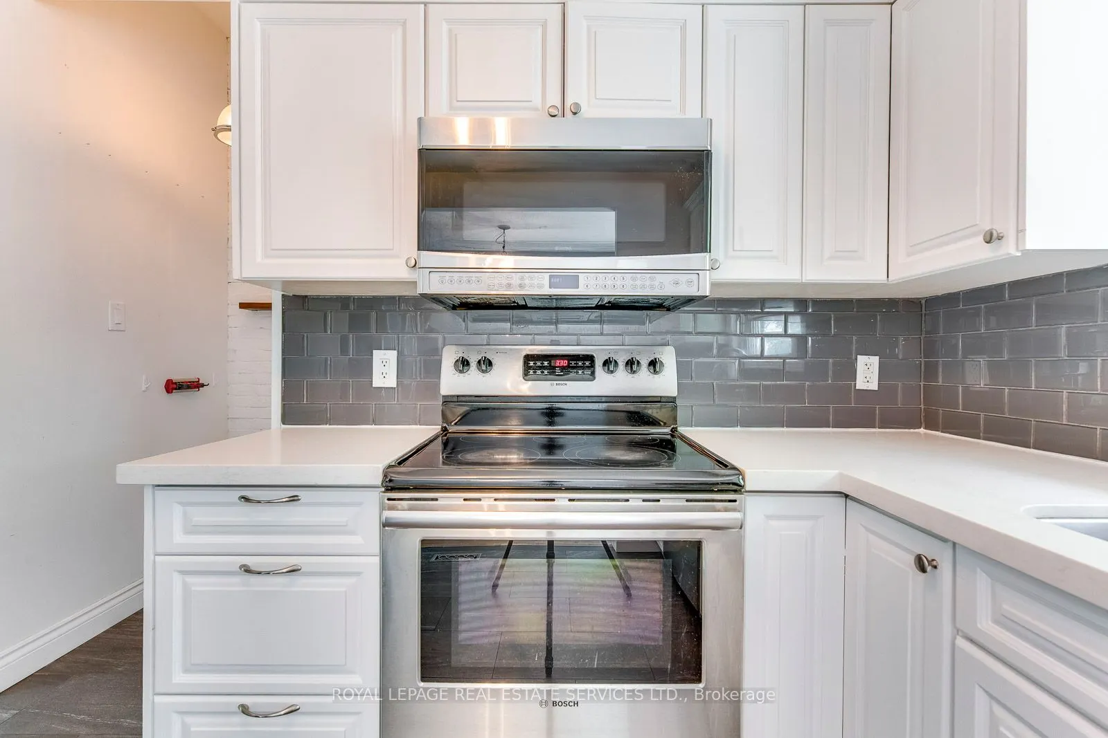 59 Mccraney Street W