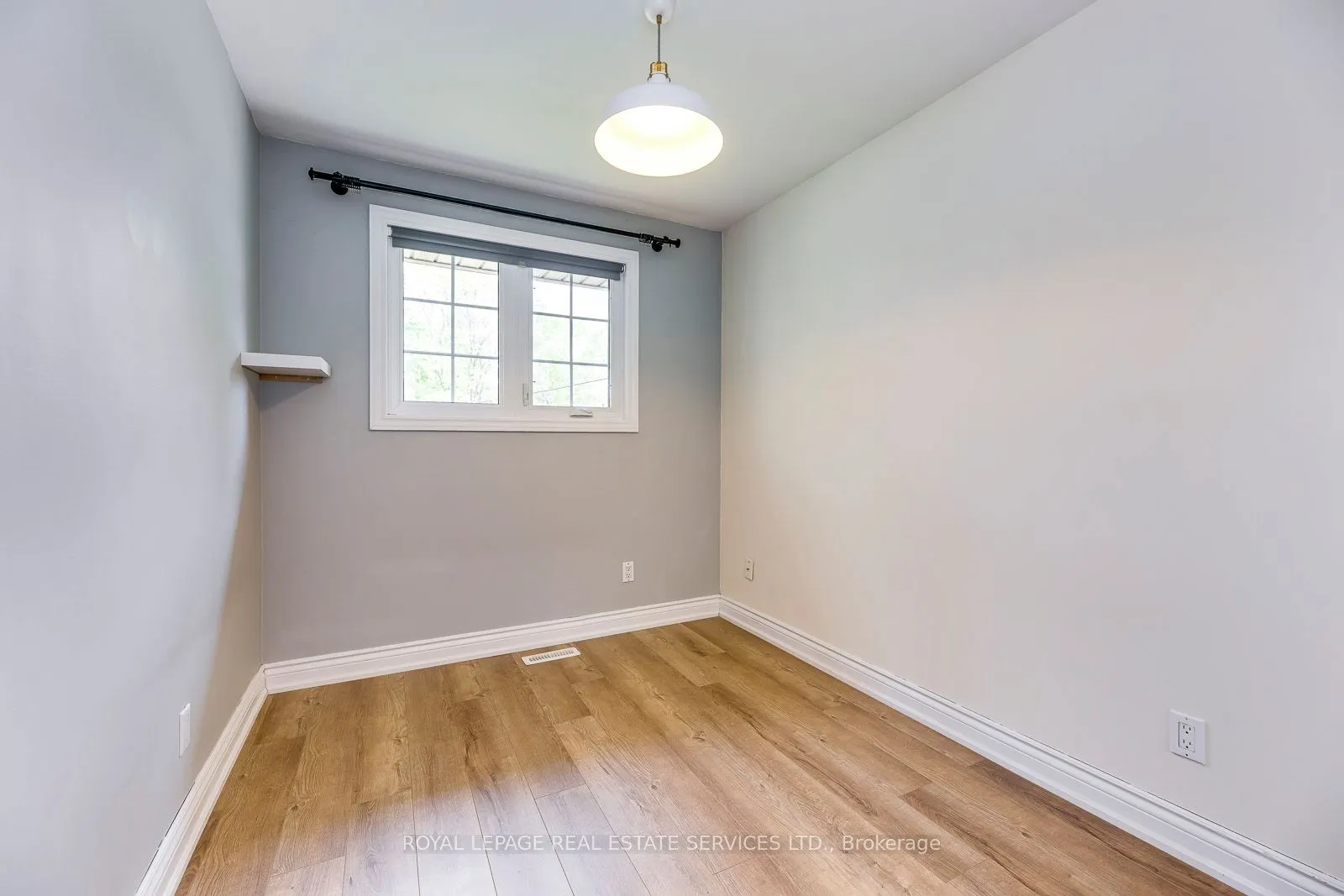 59 Mccraney Street W